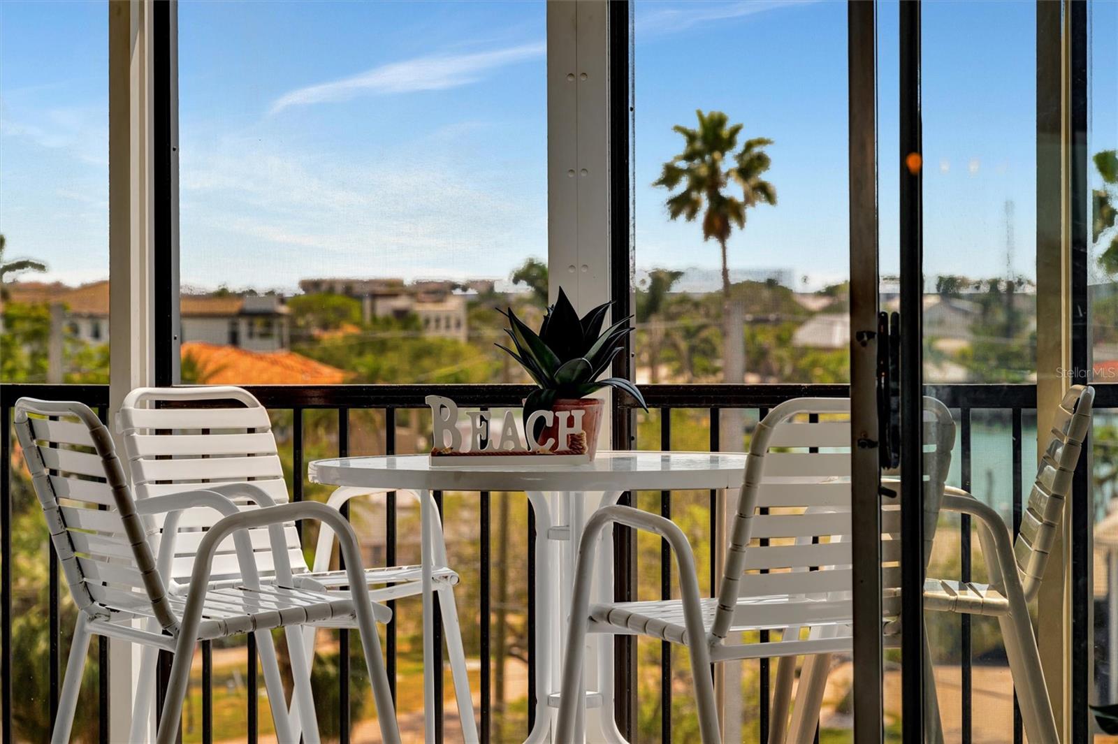 Image 16 of 49 For 10355 Paradise Boulevard 413