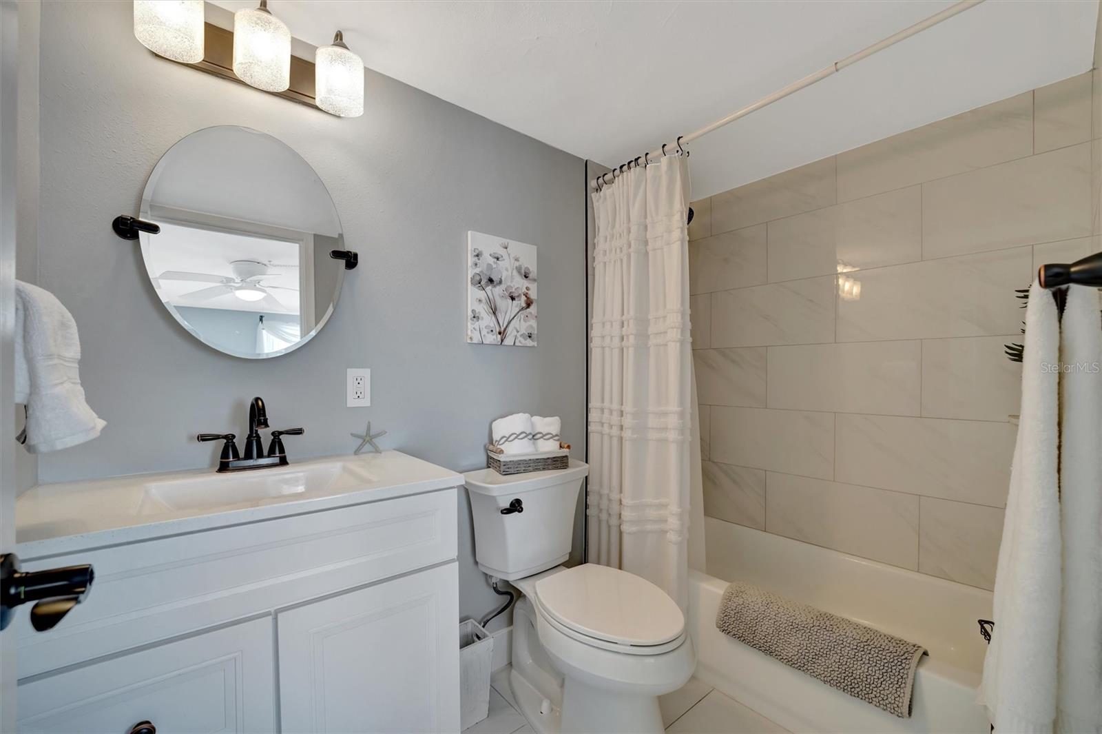 Image 22 of 49 For 10355 Paradise Boulevard 413