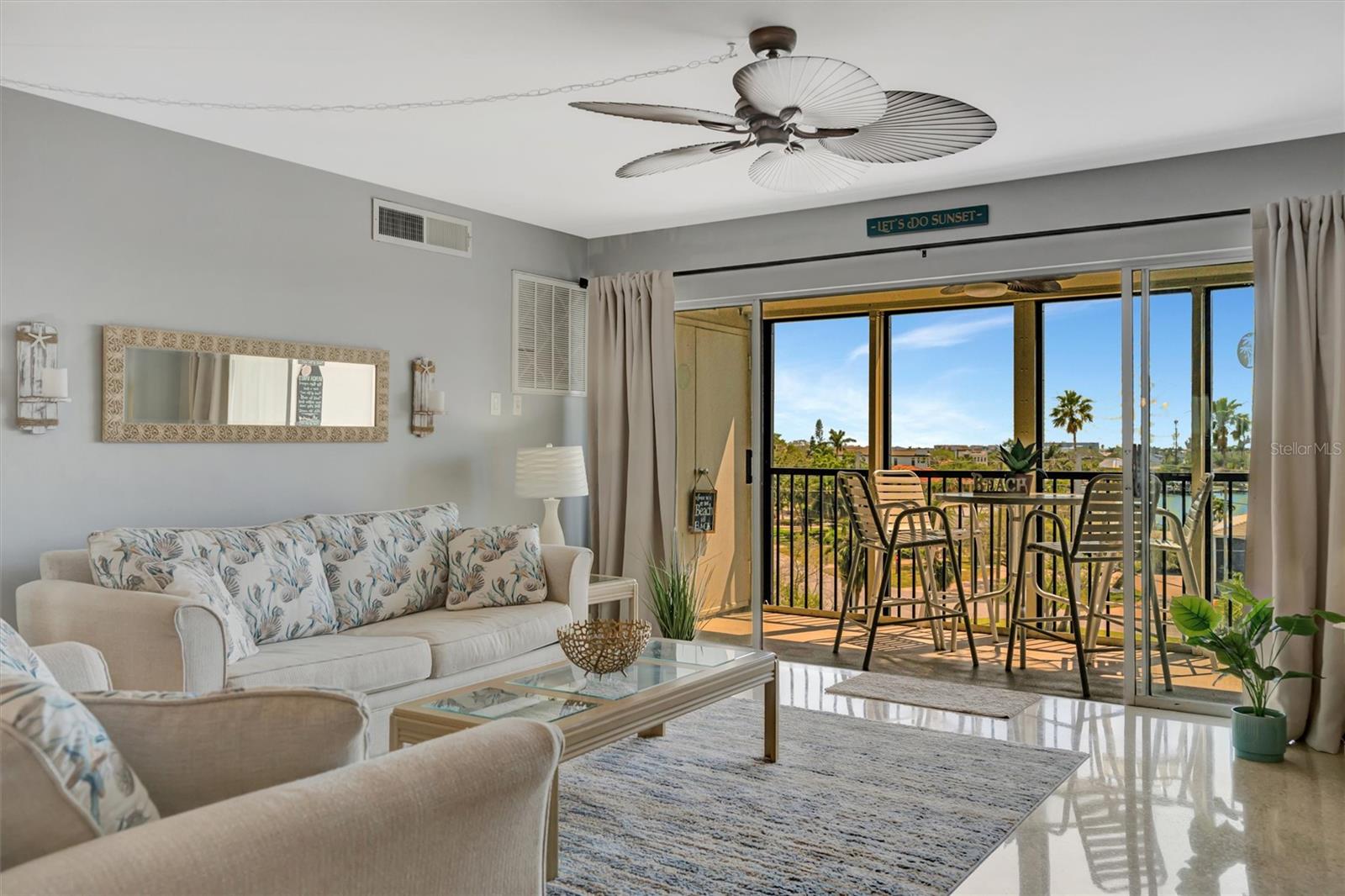 Image 4 of 49 For 10355 Paradise Boulevard 413