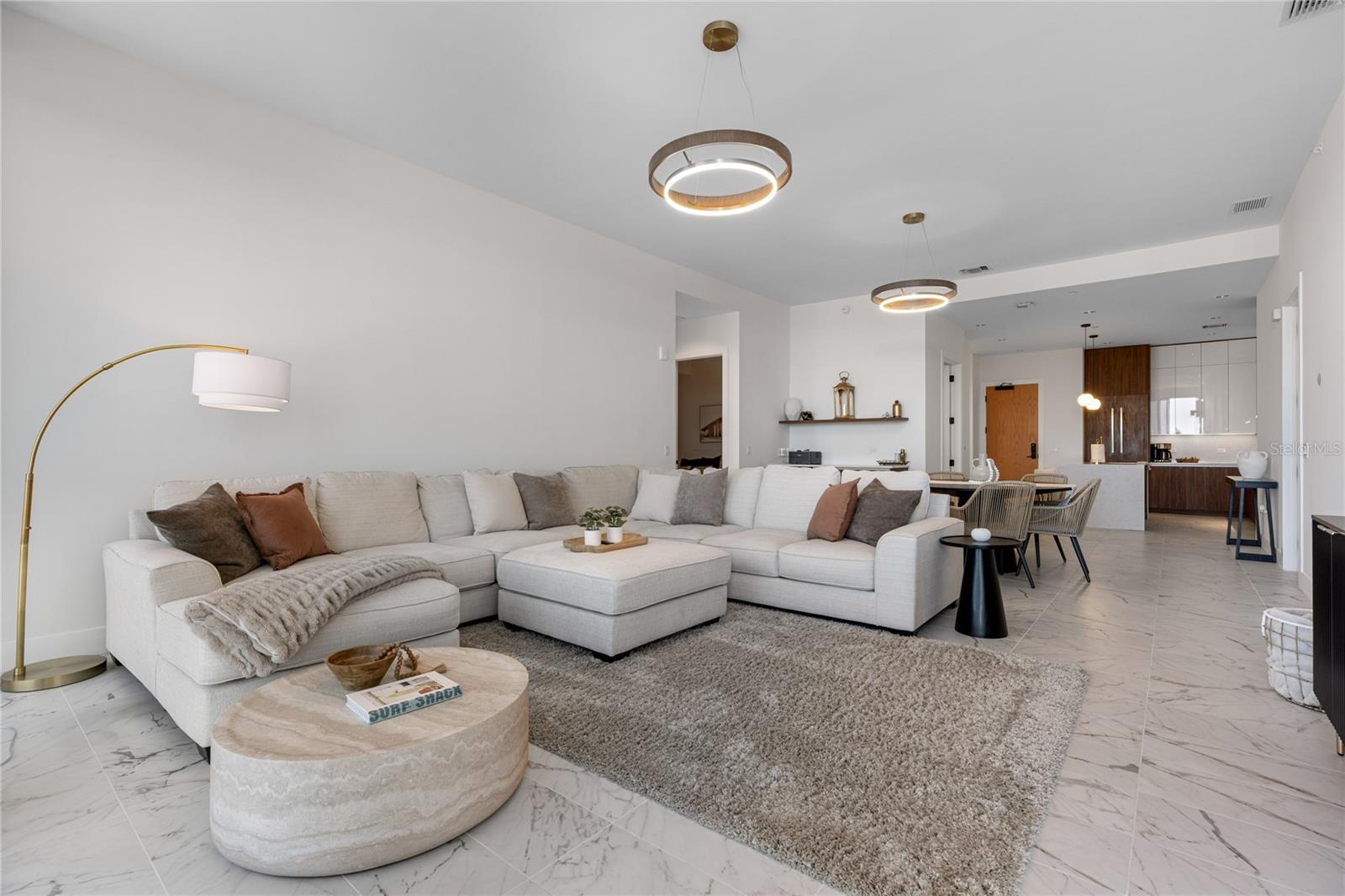 Image 3 of 44 For 777 3rd Avenue N 1702