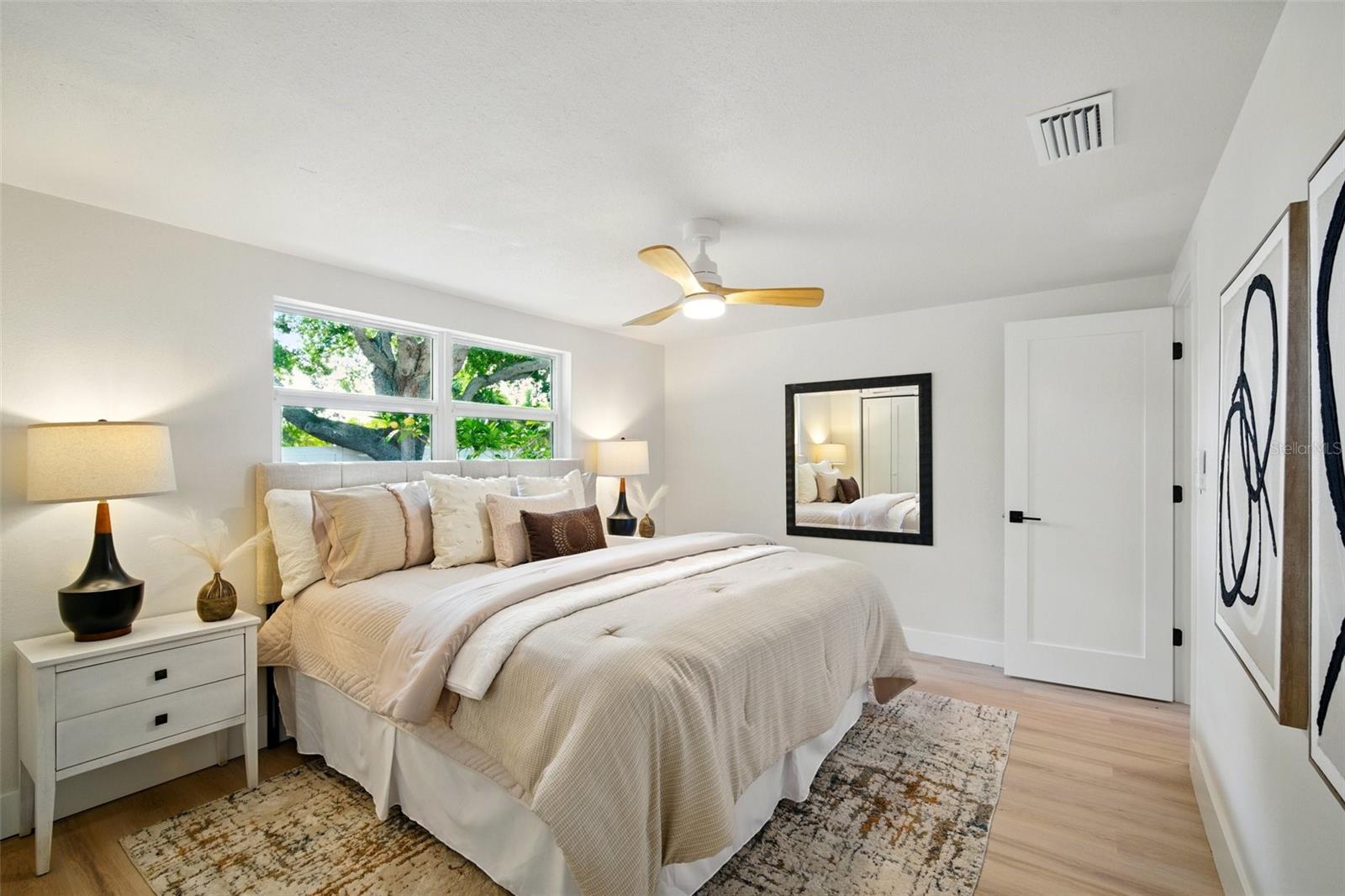 Image 18 of 33 For 5647 110th Way