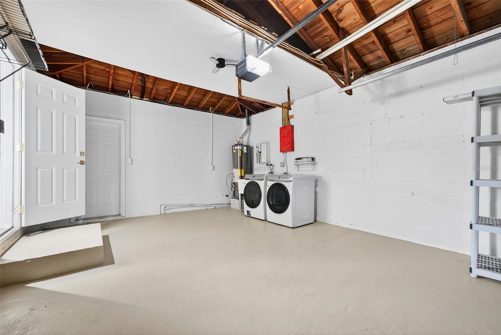 Image 39 of 76 For 600 30th Street N