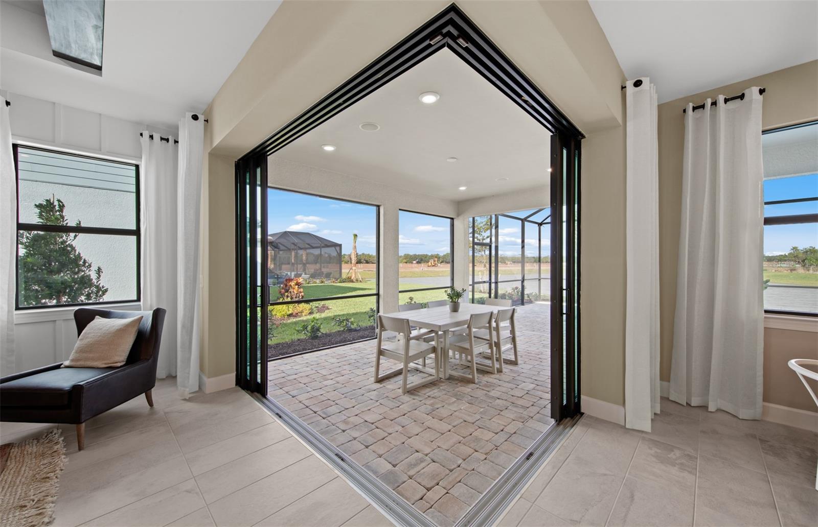 Image 17 of 63 For 16419 Sapphire Point Drive