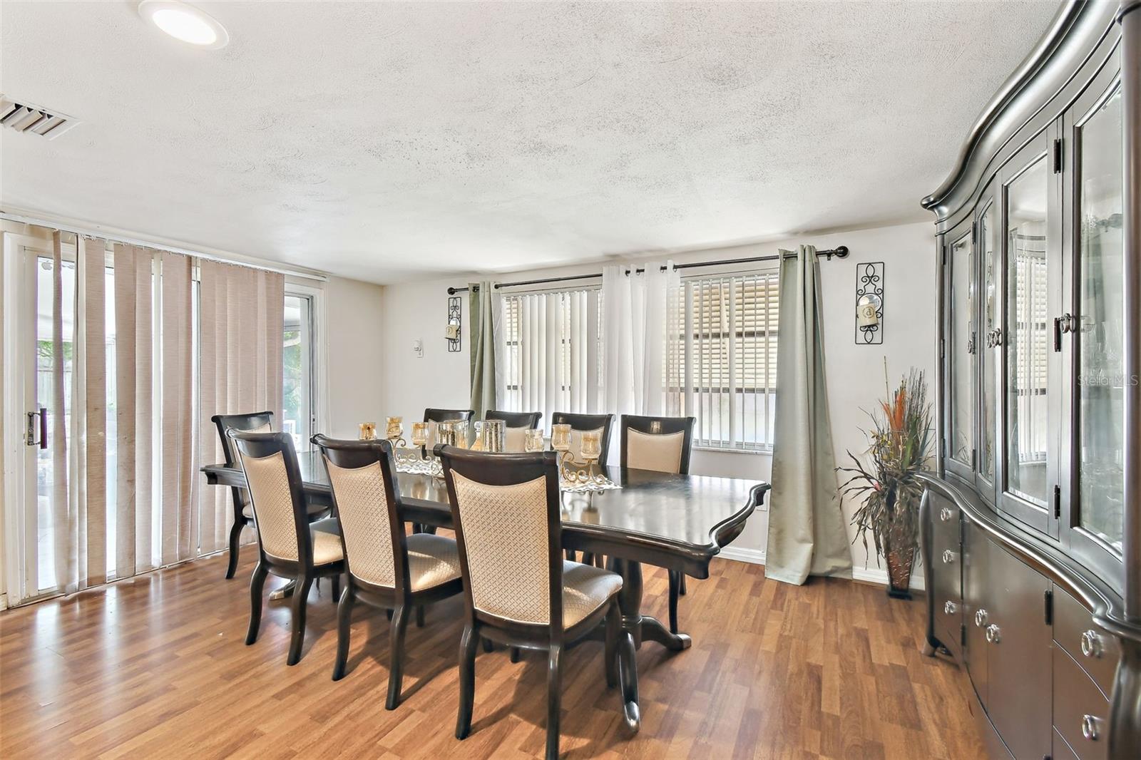 Image 22 of 43 For 8907 Pandora Lane