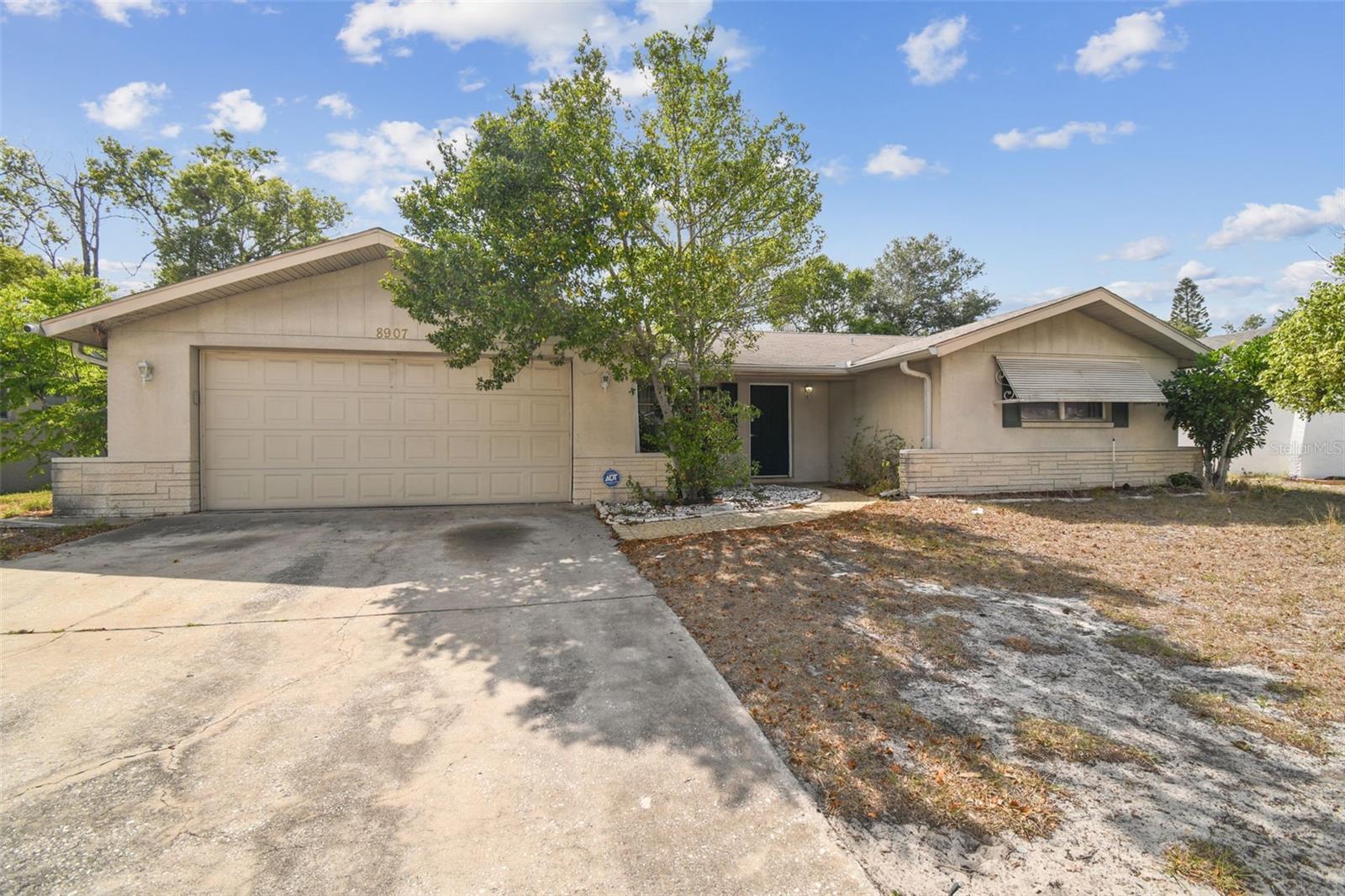 Image 4 of 43 For 8907 Pandora Lane