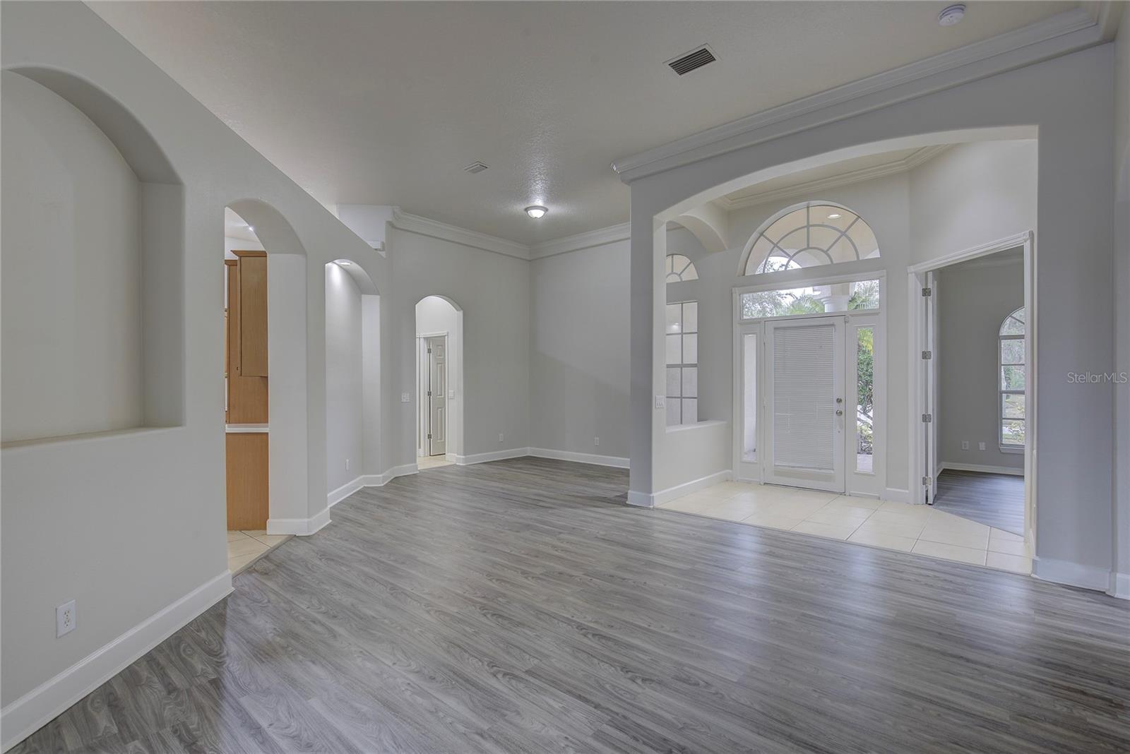 Image 14 of 47 For 21215 Tyrell Way