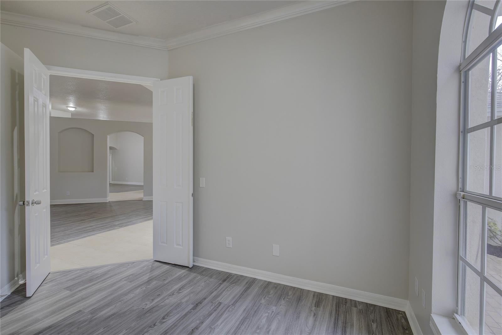 Image 21 of 47 For 21215 Tyrell Way