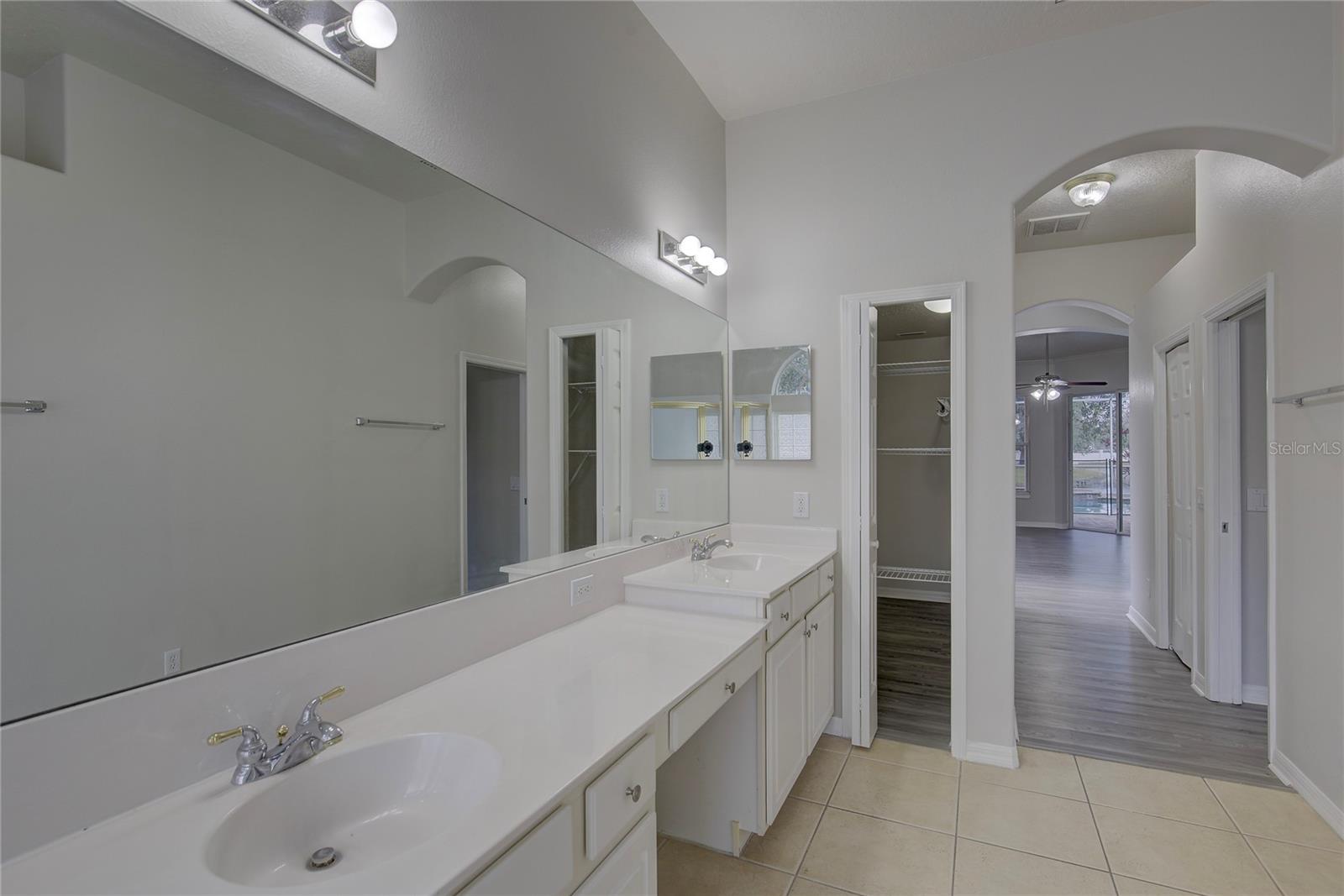 Image 29 of 47 For 21215 Tyrell Way