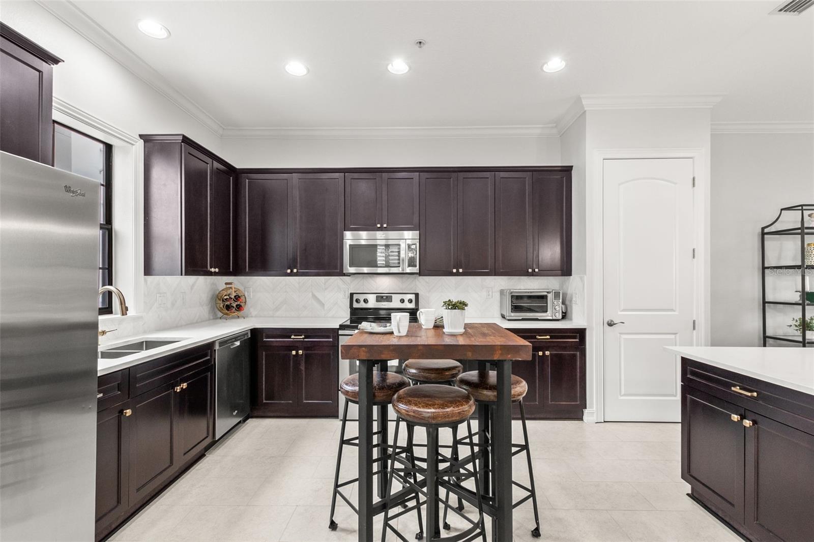 Image 11 of 43 For 214 Audubon Avenue