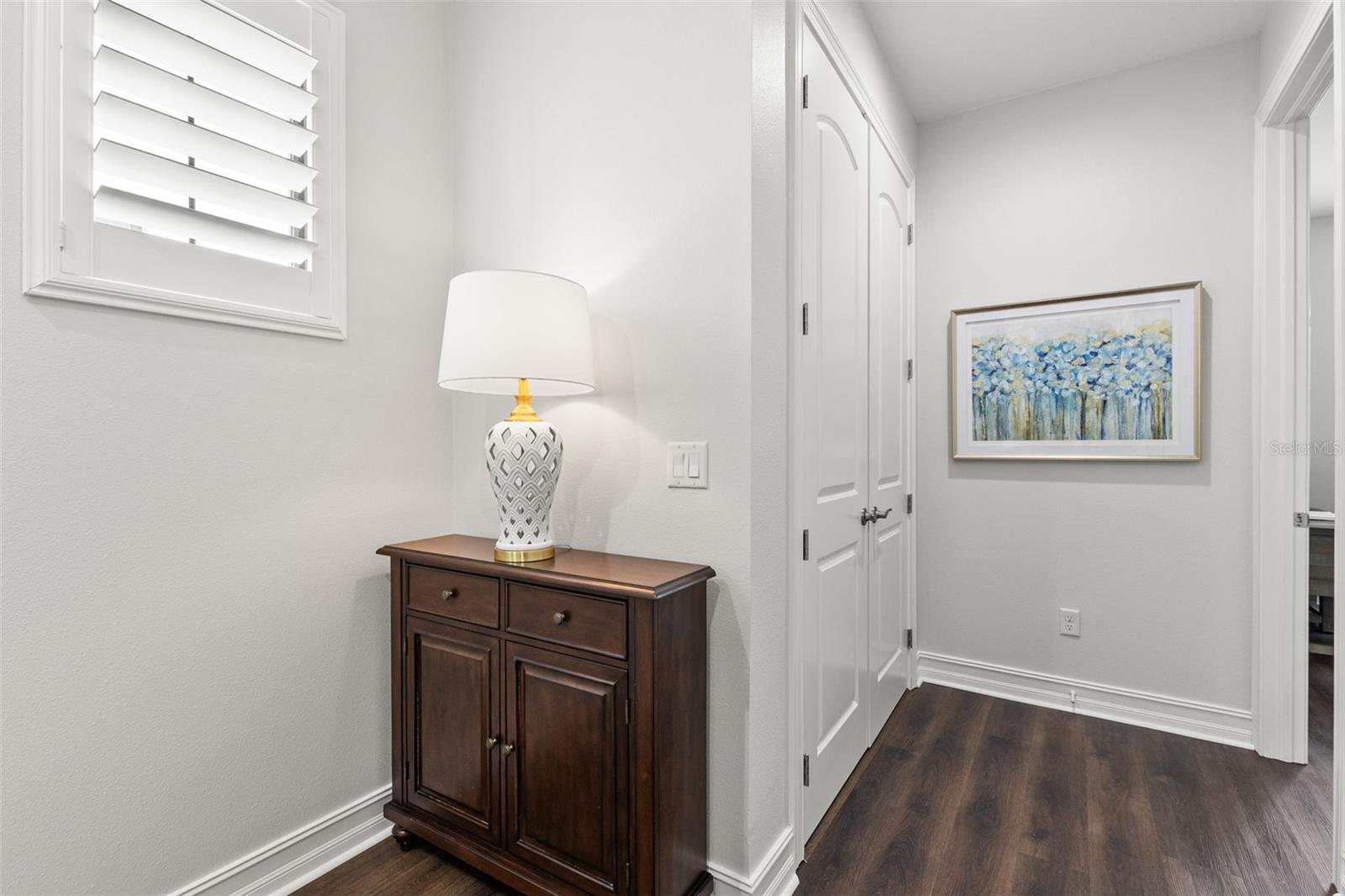 Image 20 of 43 For 214 Audubon Avenue