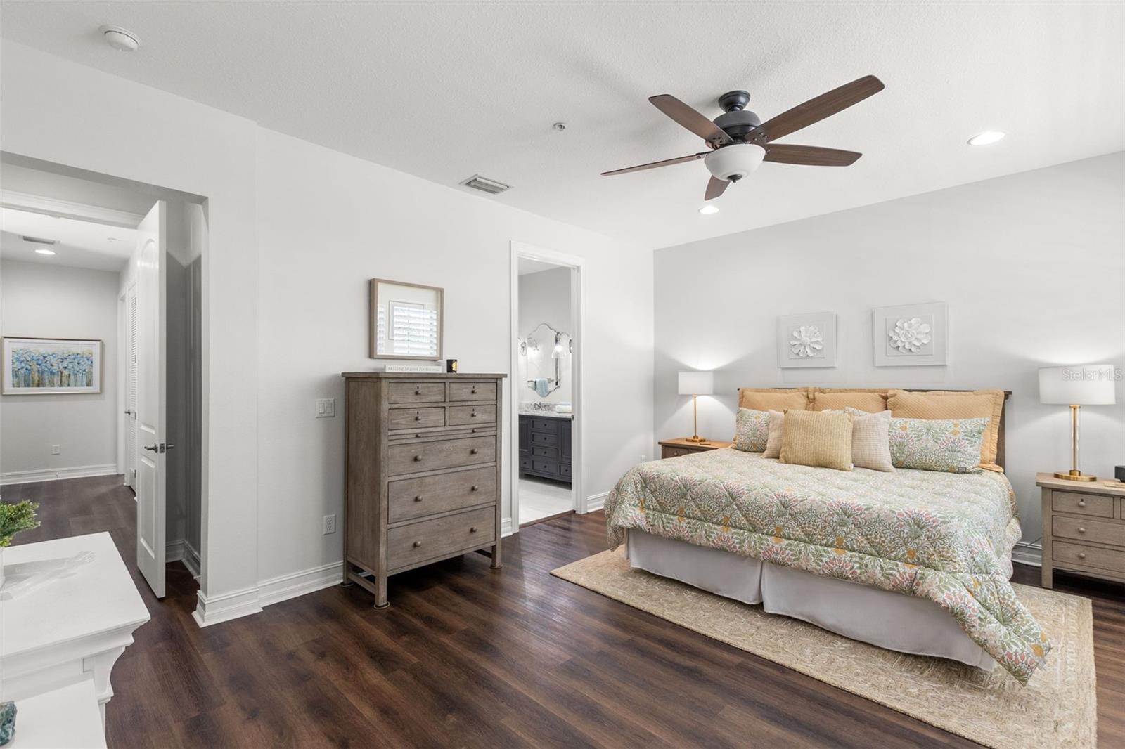 Image 22 of 43 For 214 Audubon Avenue