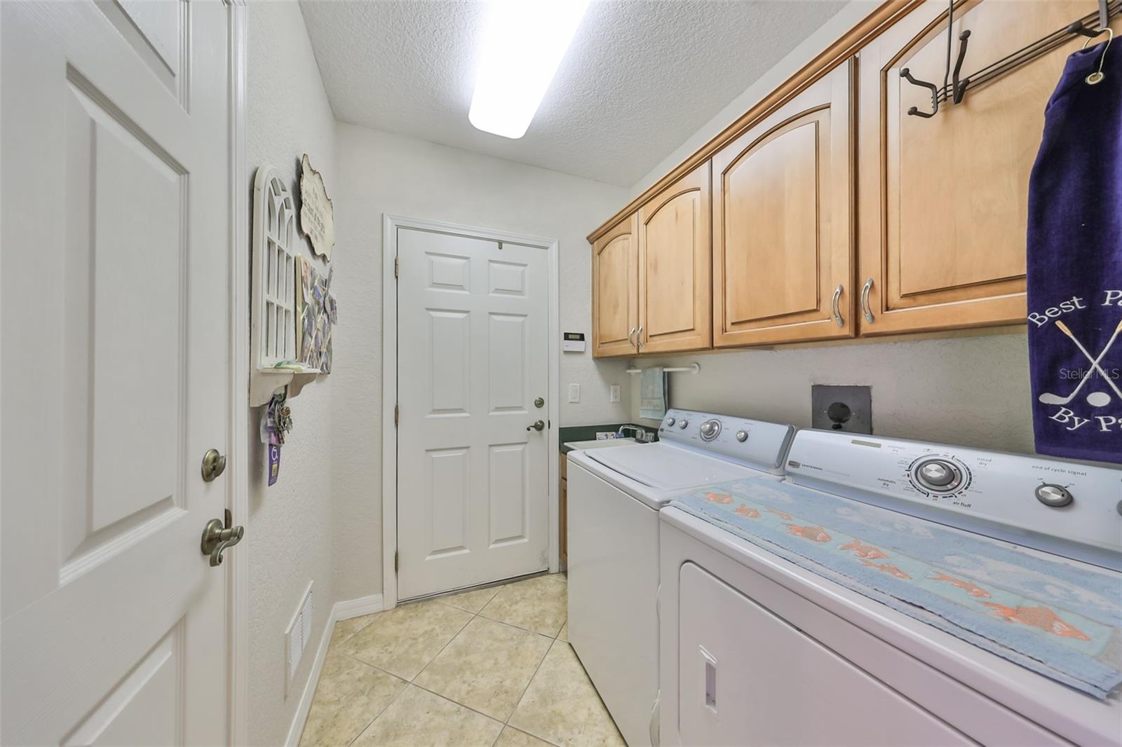 Image 31 of 61 For 1348 Emerald Dunes Drive