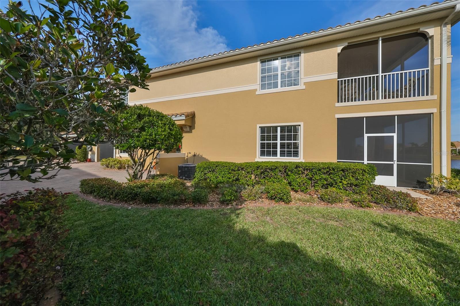 Image 35 of 61 For 1348 Emerald Dunes Drive