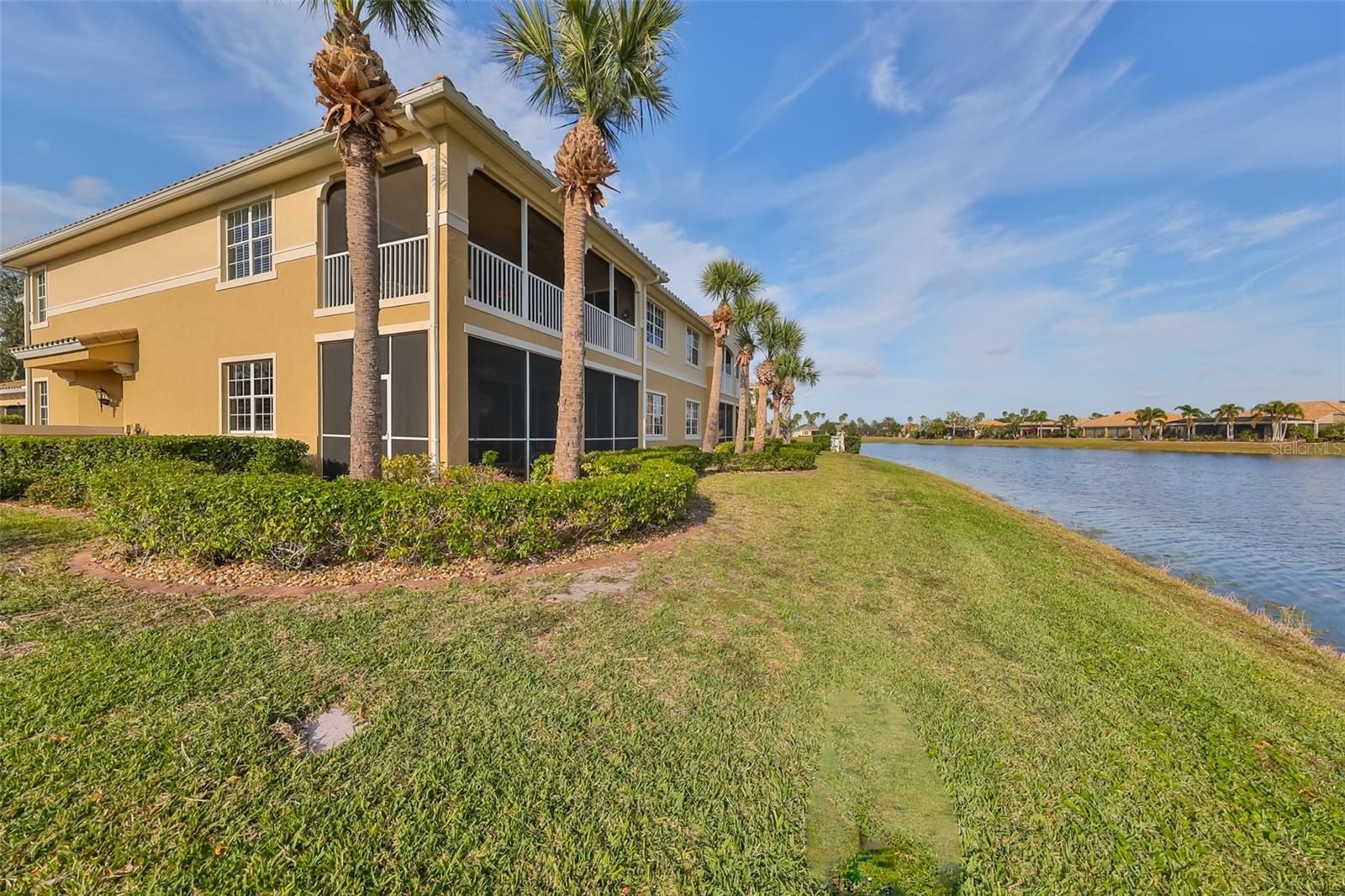 Image 36 of 61 For 1348 Emerald Dunes Drive