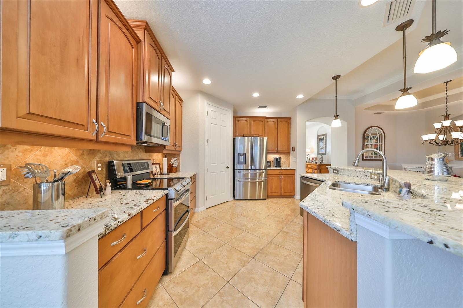Image 8 of 61 For 1348 Emerald Dunes Drive
