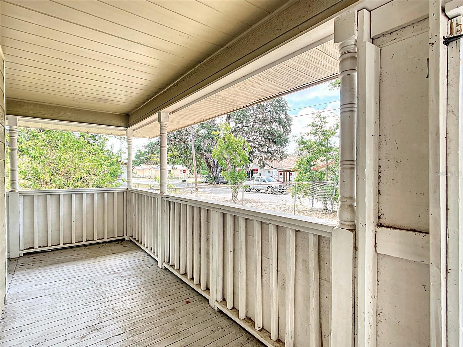 Image 11 of 49 For 713 3rd Street