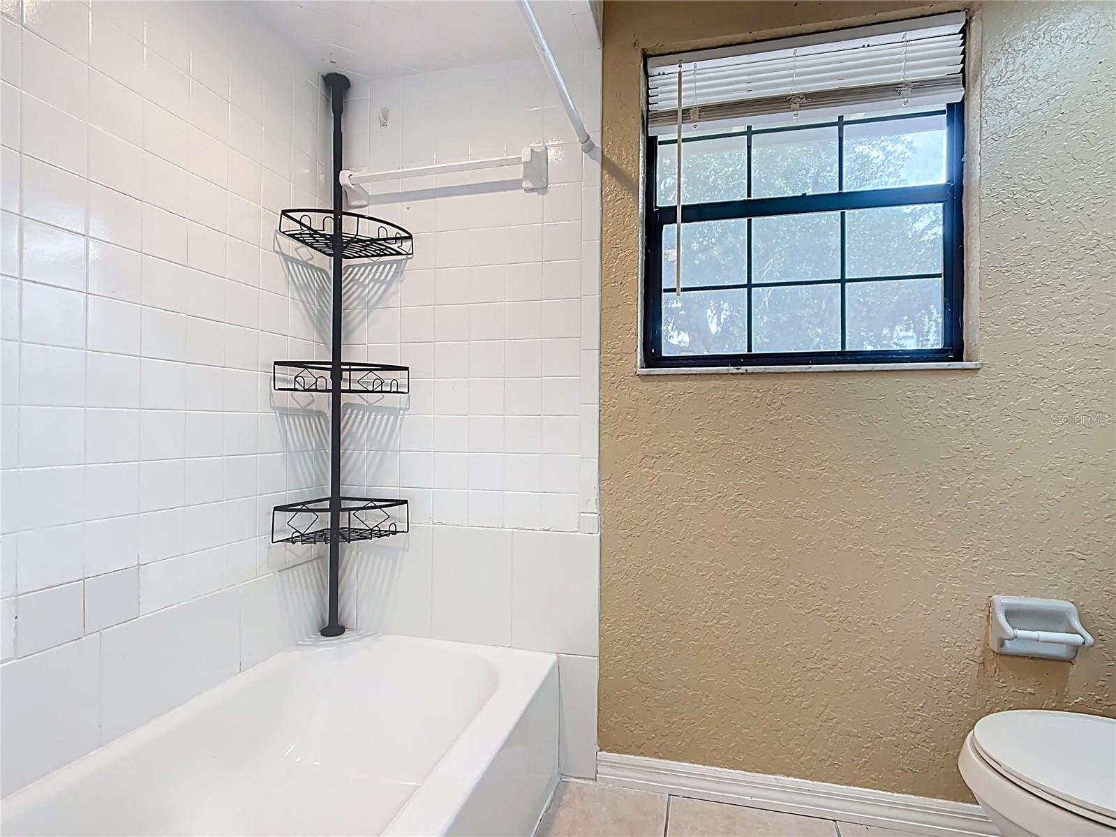 Image 31 of 49 For 713 3rd Street