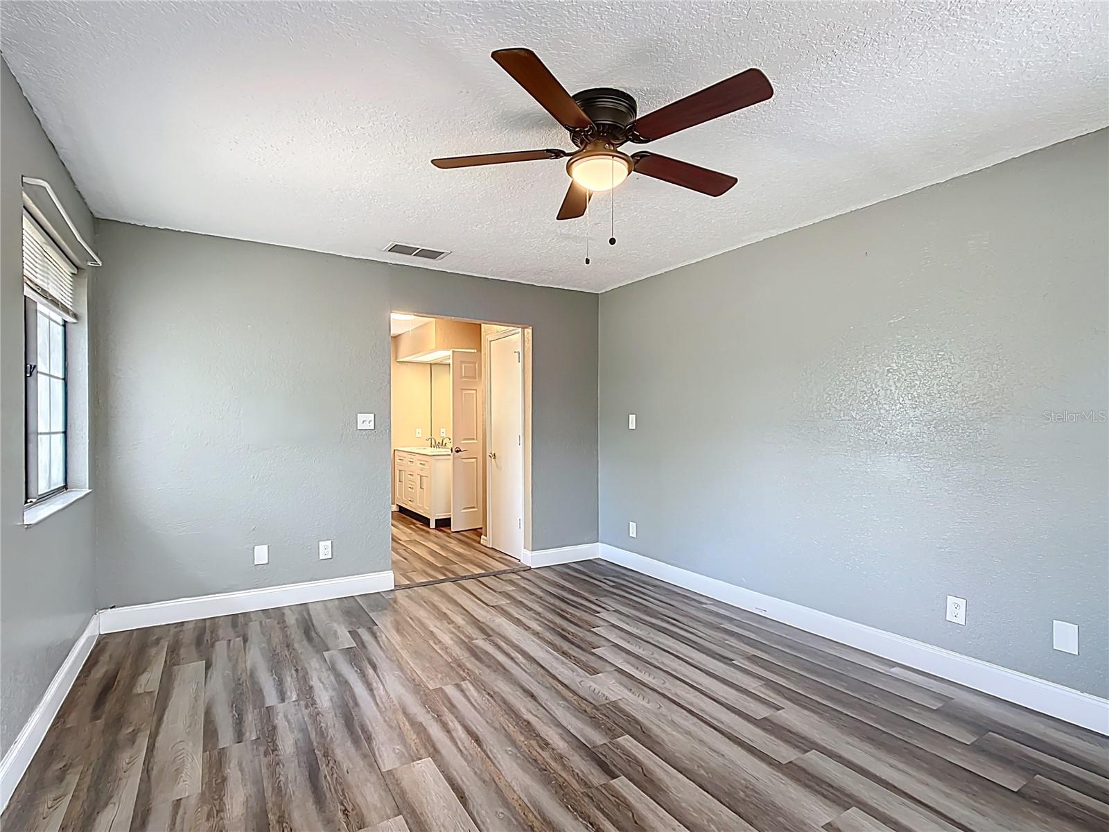 Image 35 of 49 For 713 3rd Street