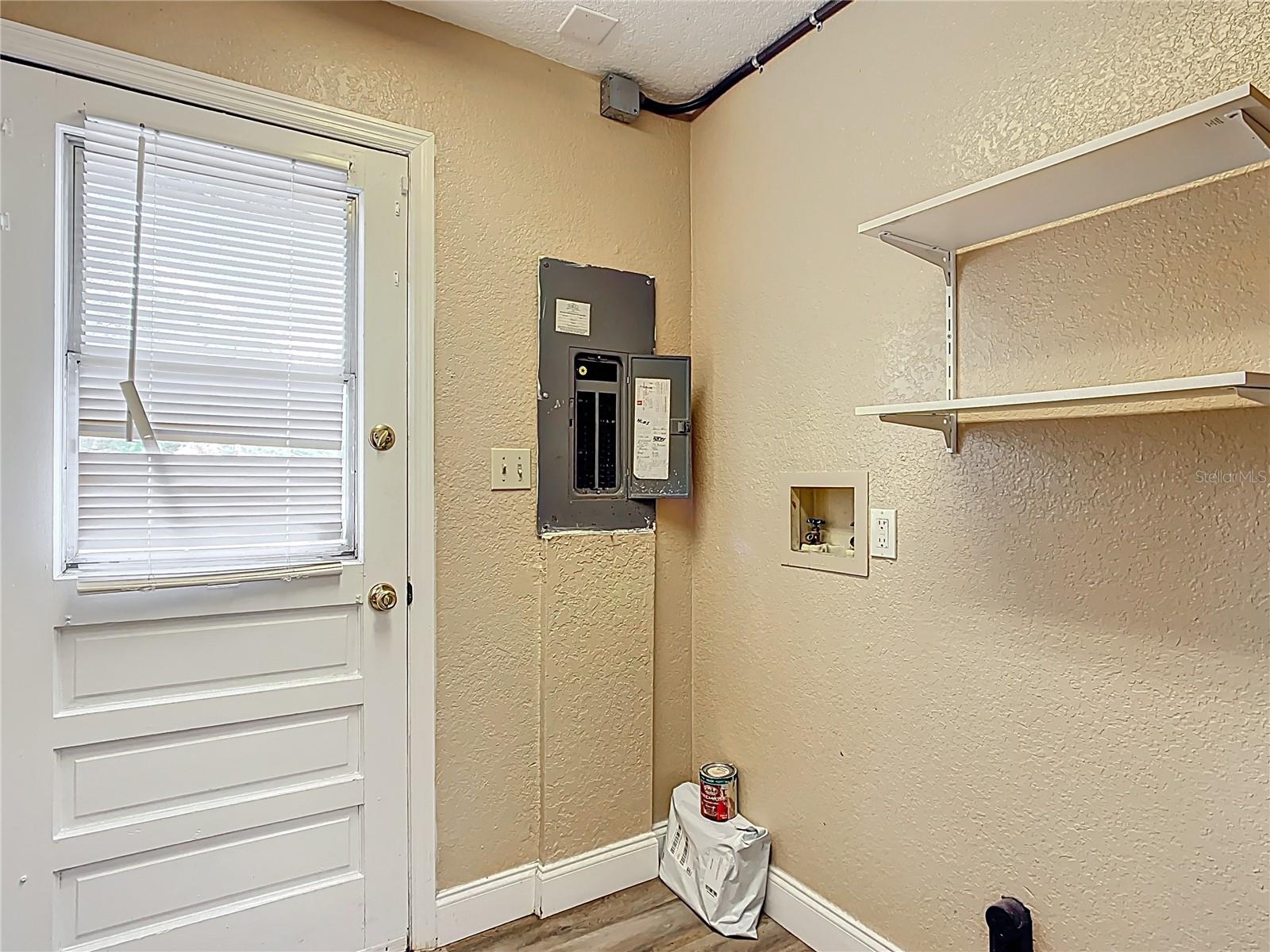 Image 38 of 49 For 713 3rd Street