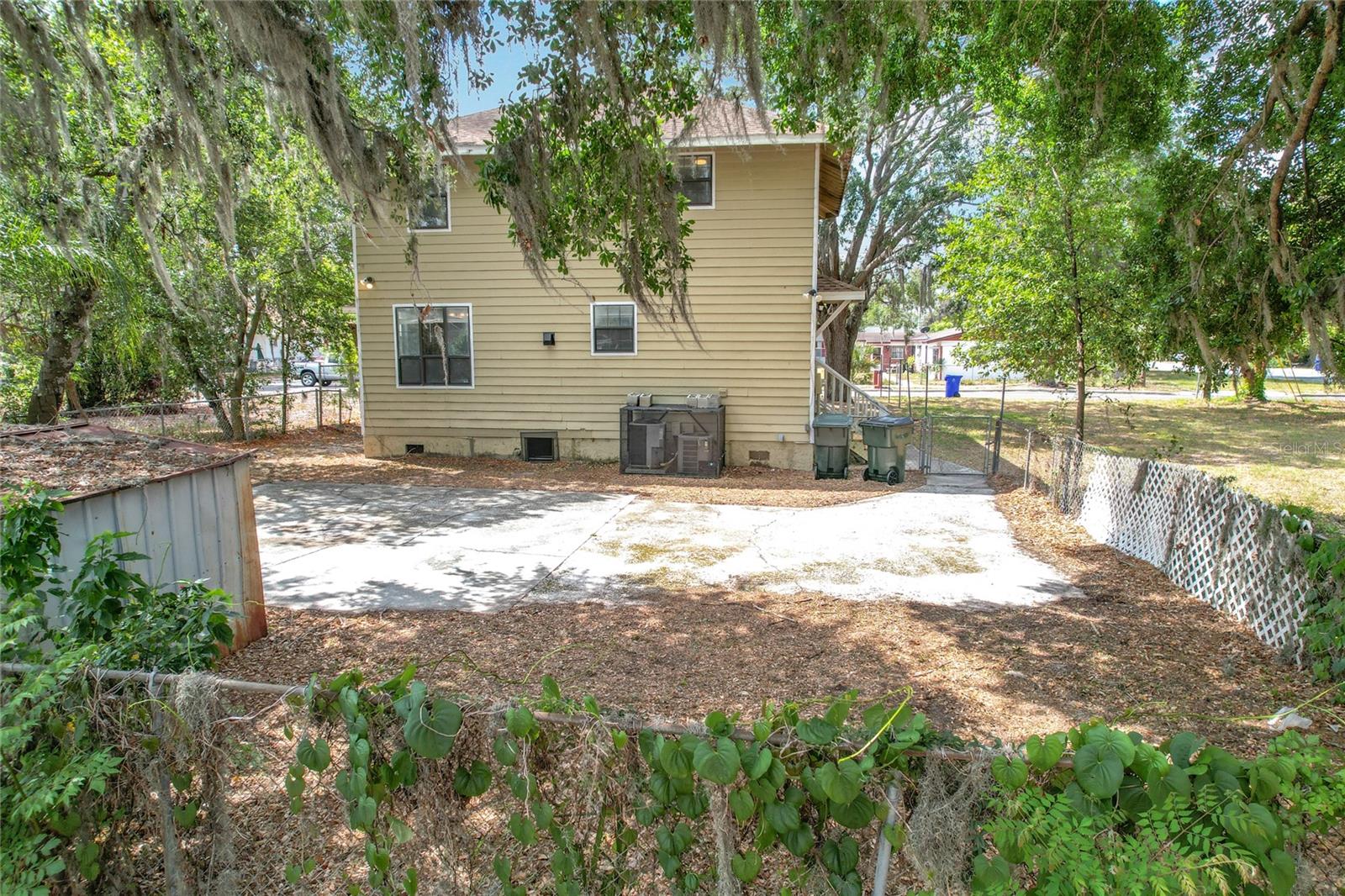 Image 43 of 49 For 713 3rd Street