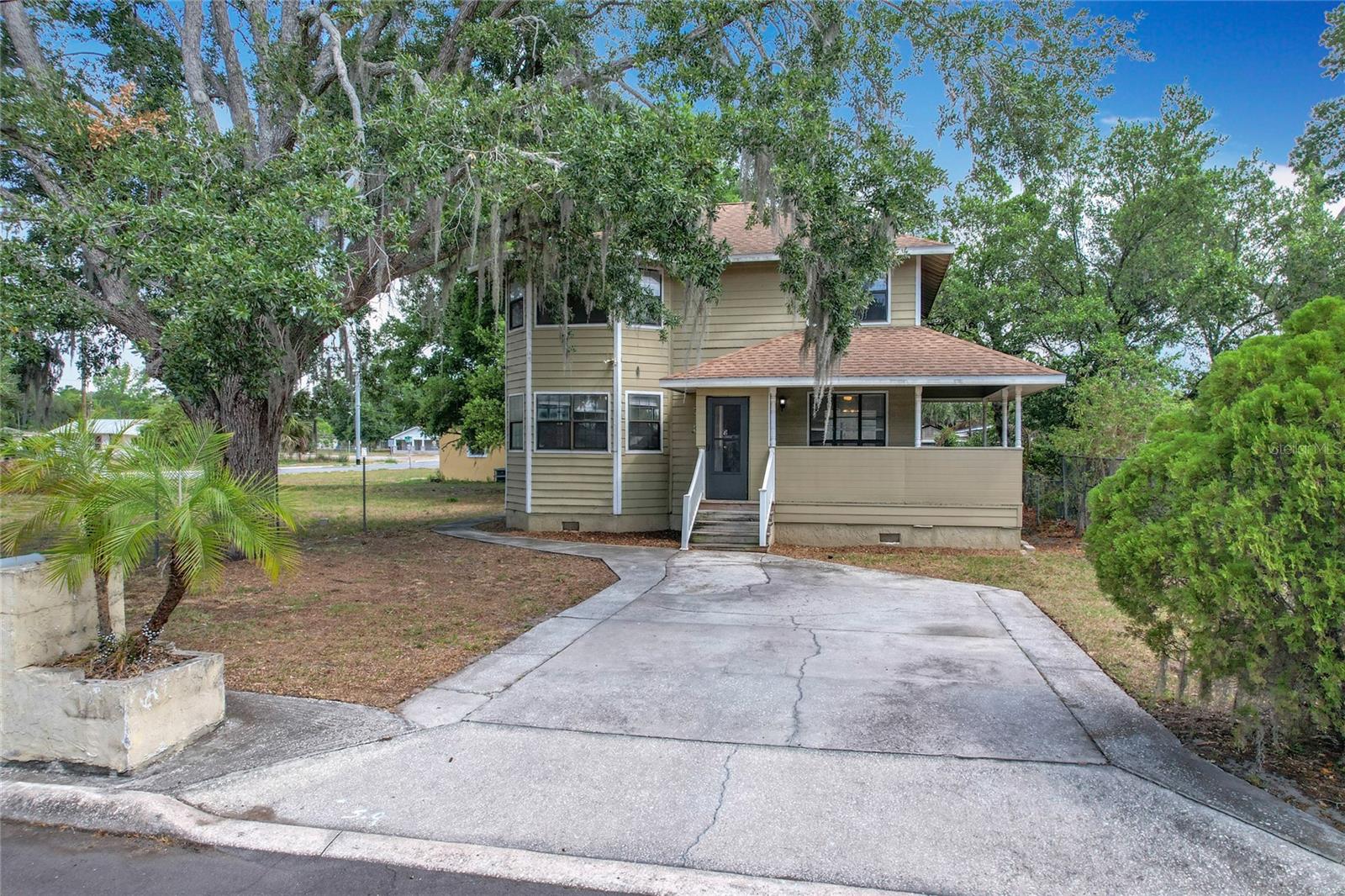 Image 7 of 49 For 713 3rd Street
