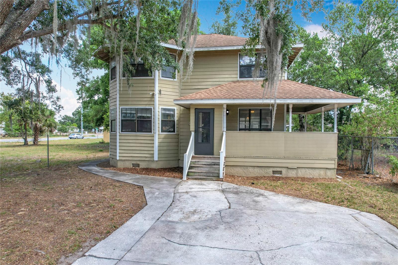 Image 8 of 49 For 713 3rd Street