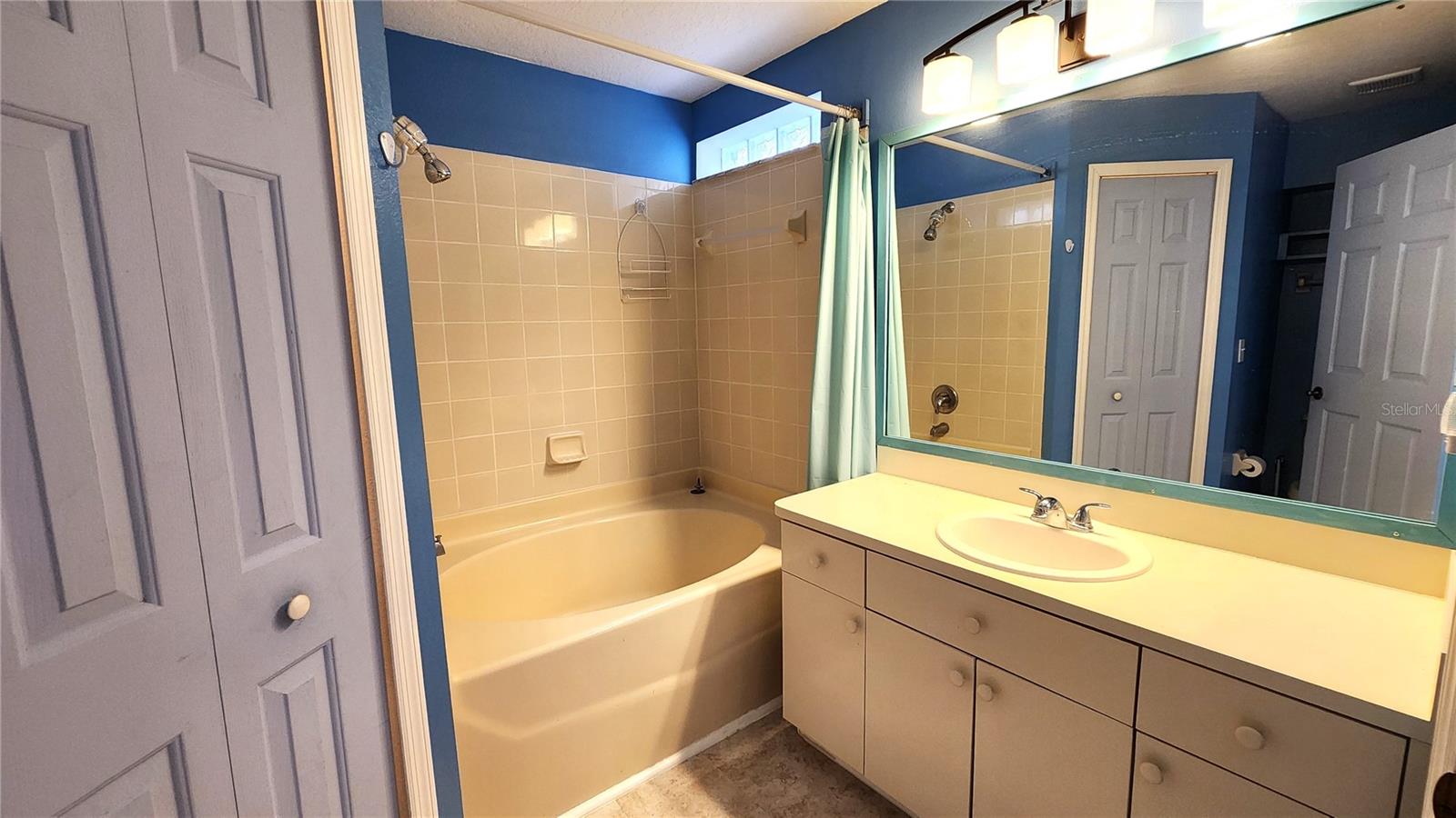 Image 14 of 20 For 15119 Deer Meadow Drive