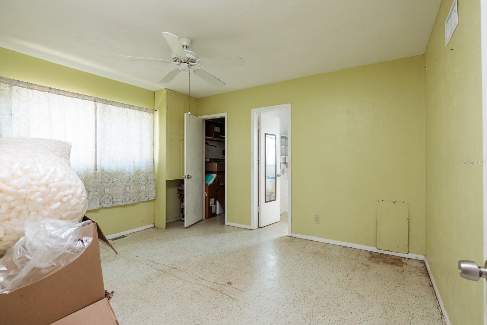 Image 6 of 16 For 9469 Treasure Lane Ne