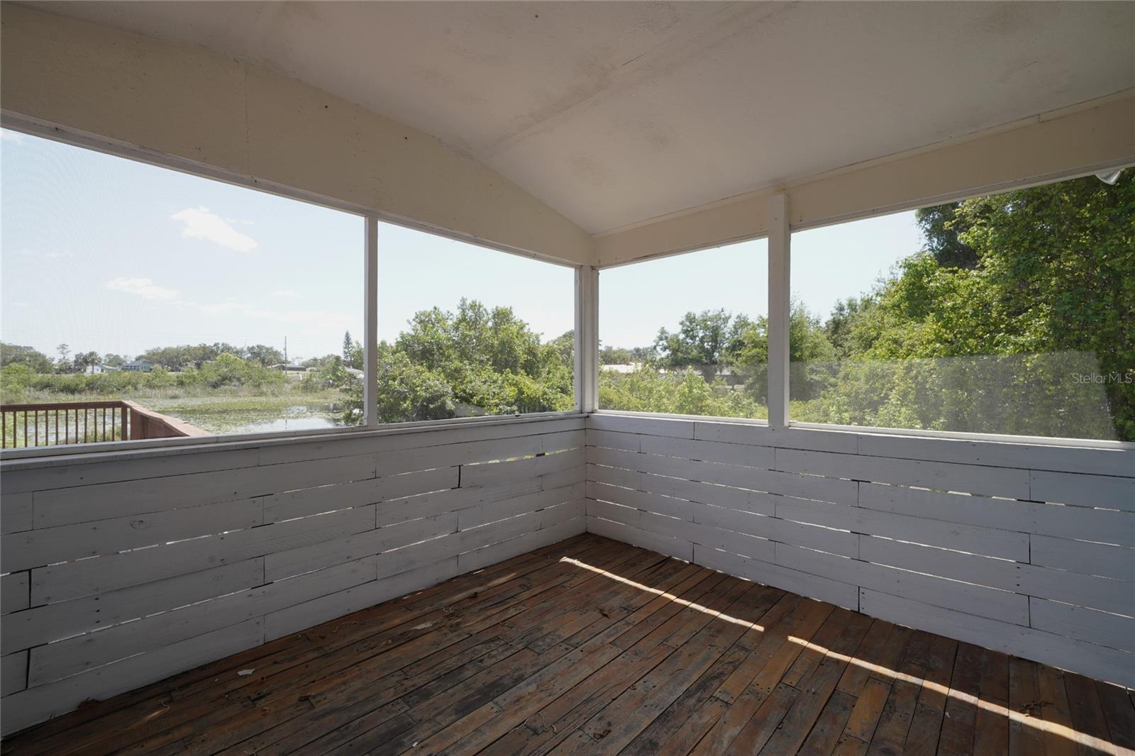 Image 8 of 32 For 219 Galaxy Avenue