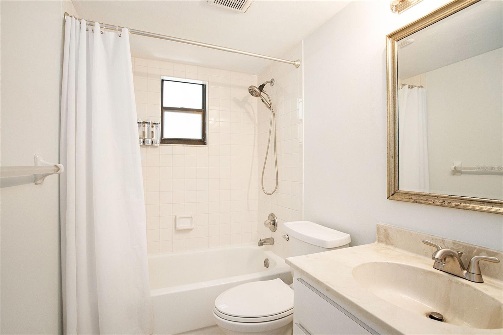 Image 13 of 24 For 219 Hartford Street 4a