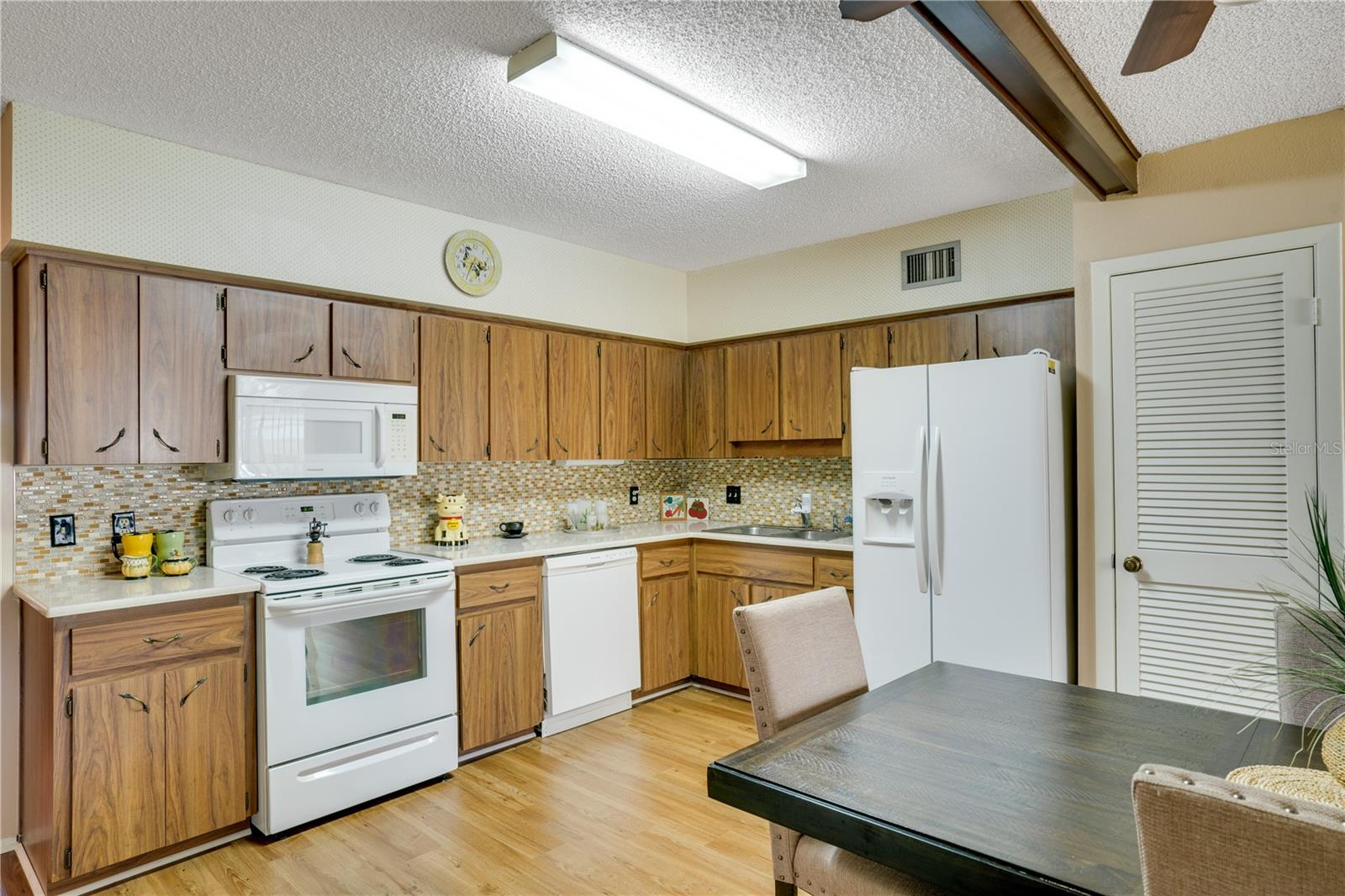 Image 10 of 29 For 2284 Philippine Drive 7