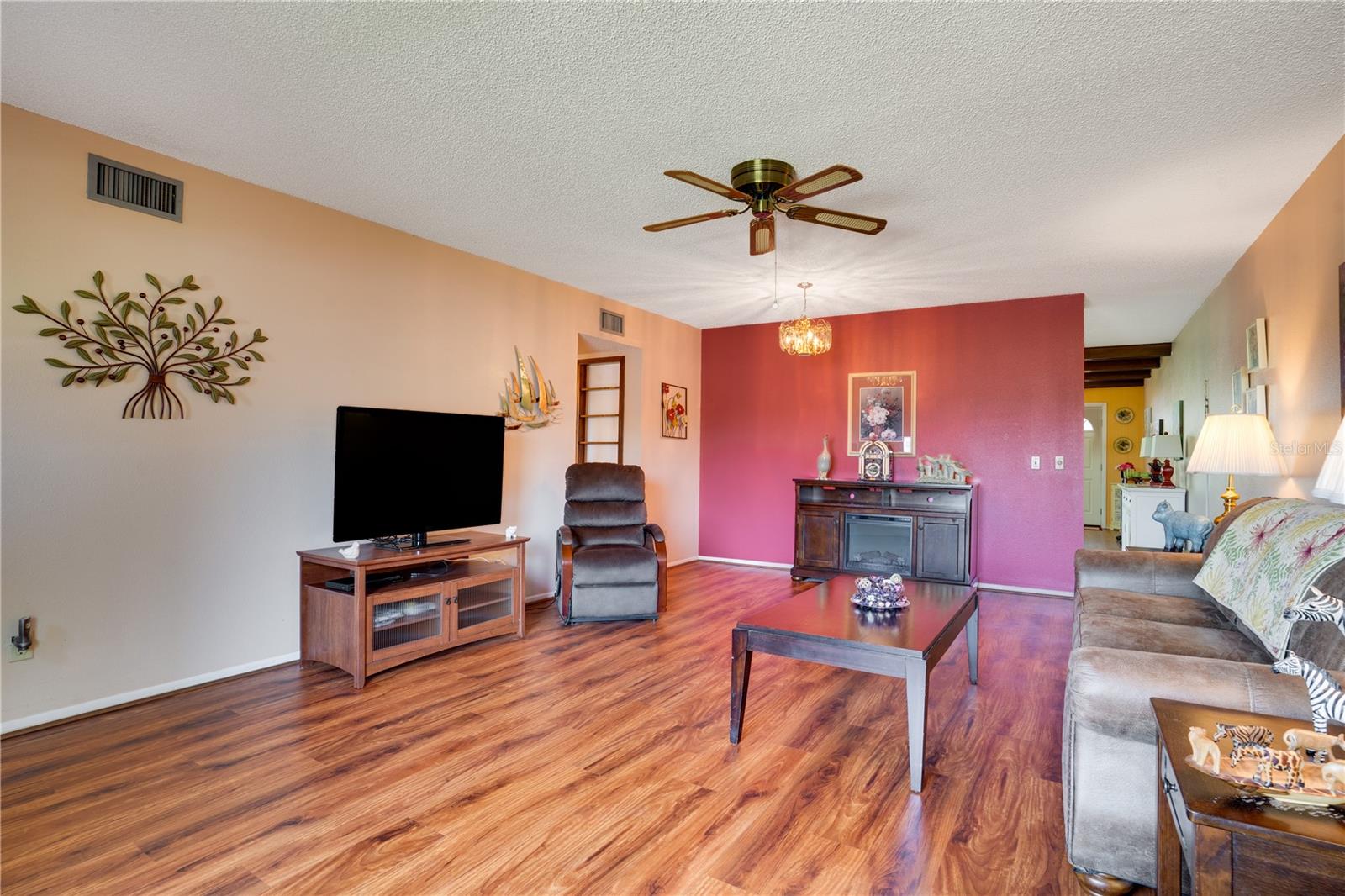 Image 3 of 29 For 2284 Philippine Drive 7
