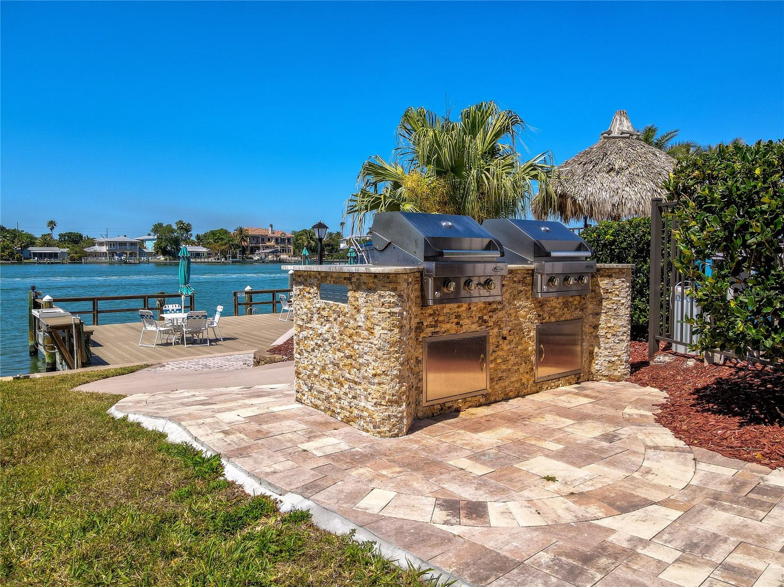Image 36 of 43 For 736 Island Way 201