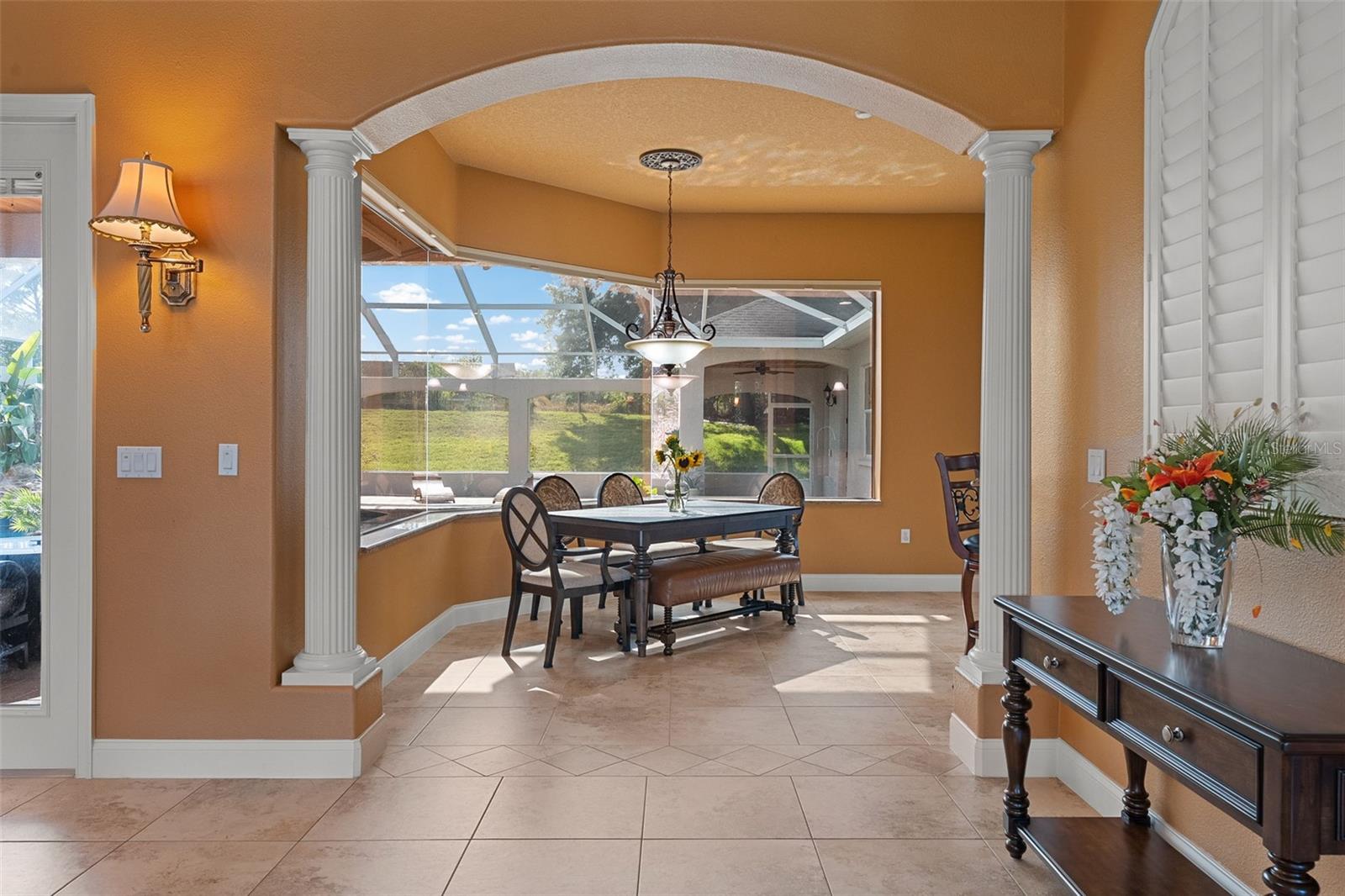 Listing photo id 9 for 10117 Breezy Pines Court