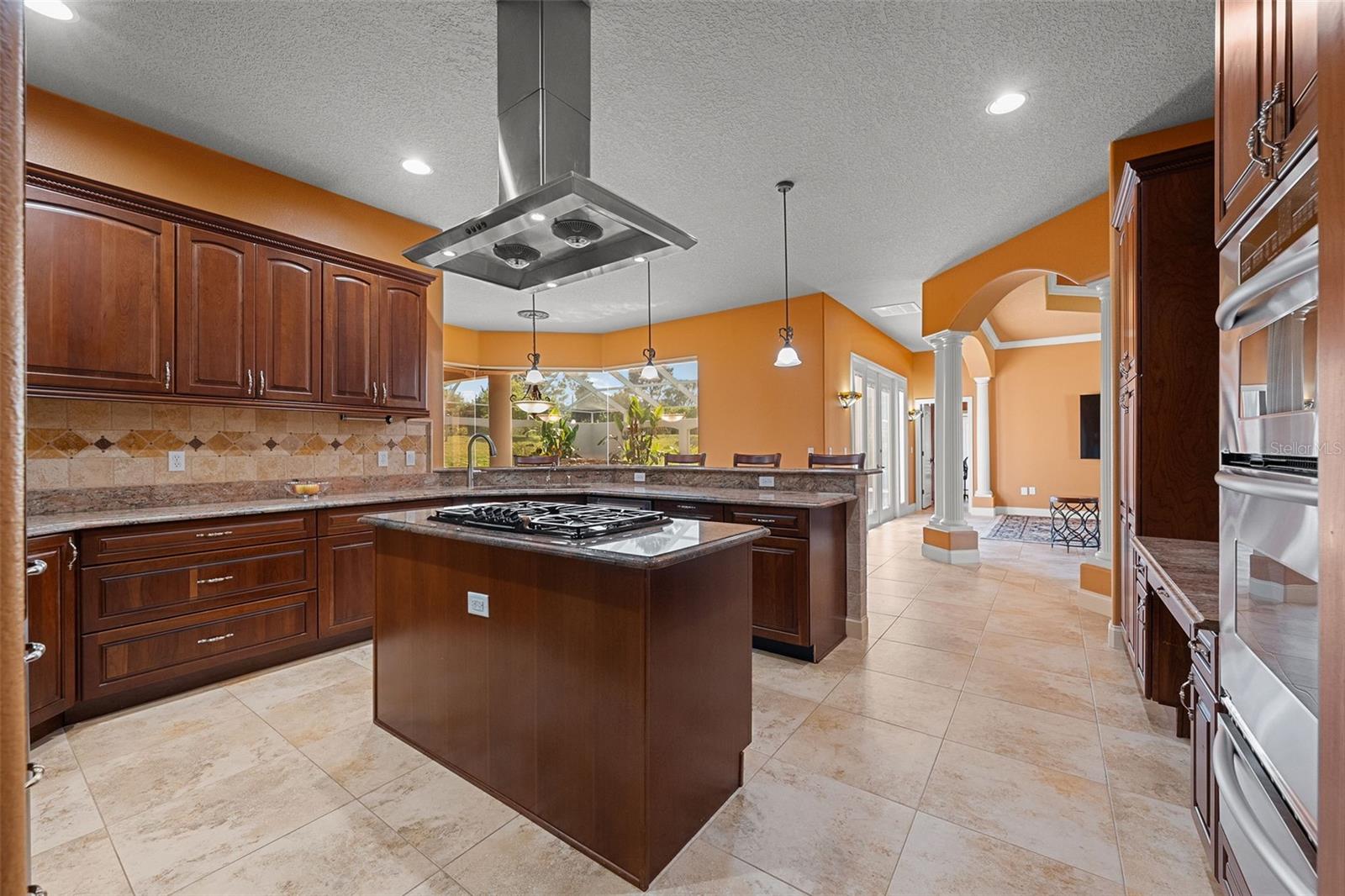 Listing photo id 15 for 10117 Breezy Pines Court