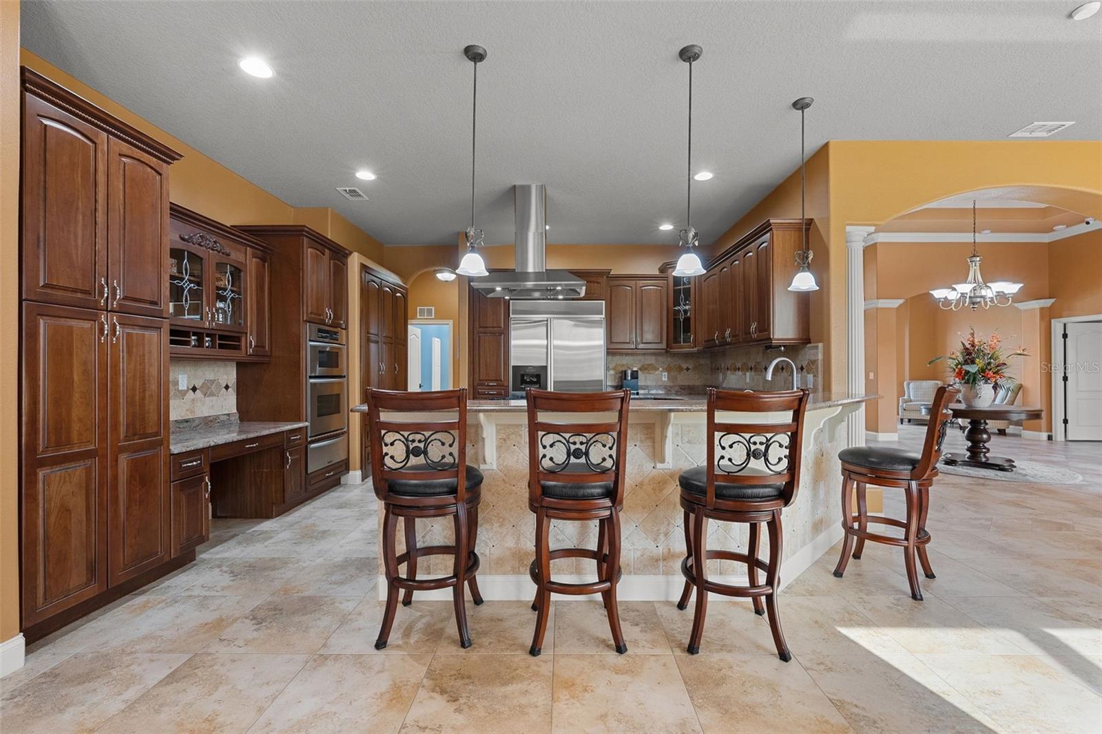 Listing photo id 19 for 10117 Breezy Pines Court