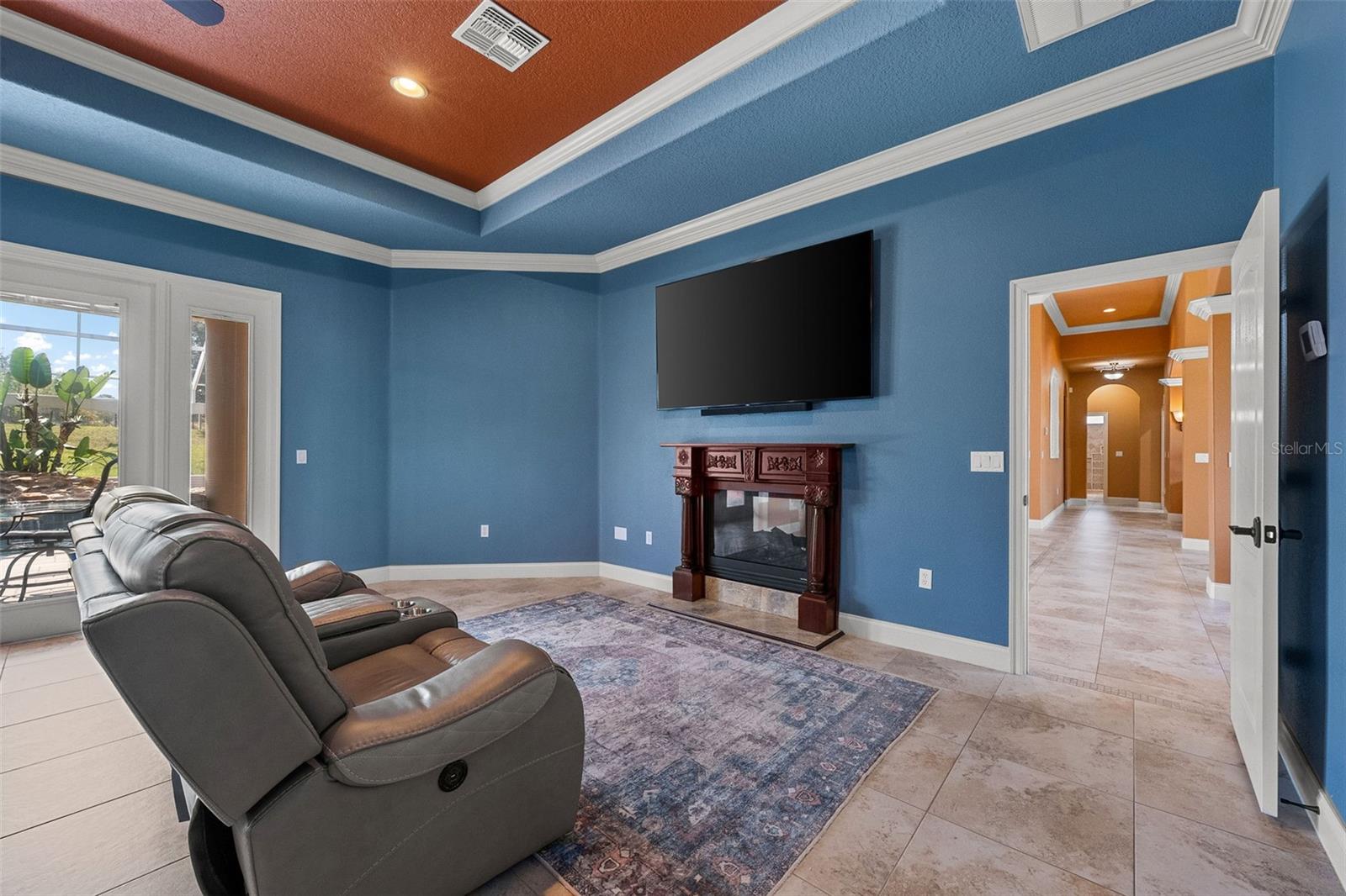Listing photo id 26 for 10117 Breezy Pines Court