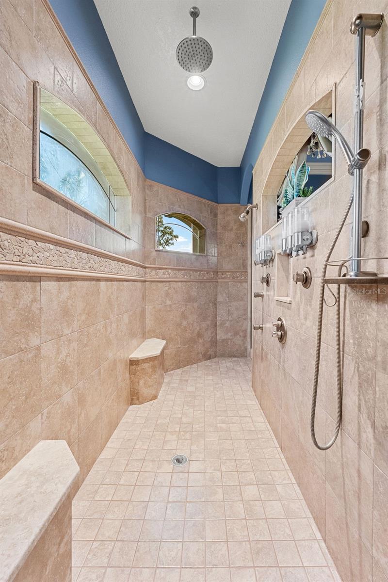 Listing photo id 32 for 10117 Breezy Pines Court