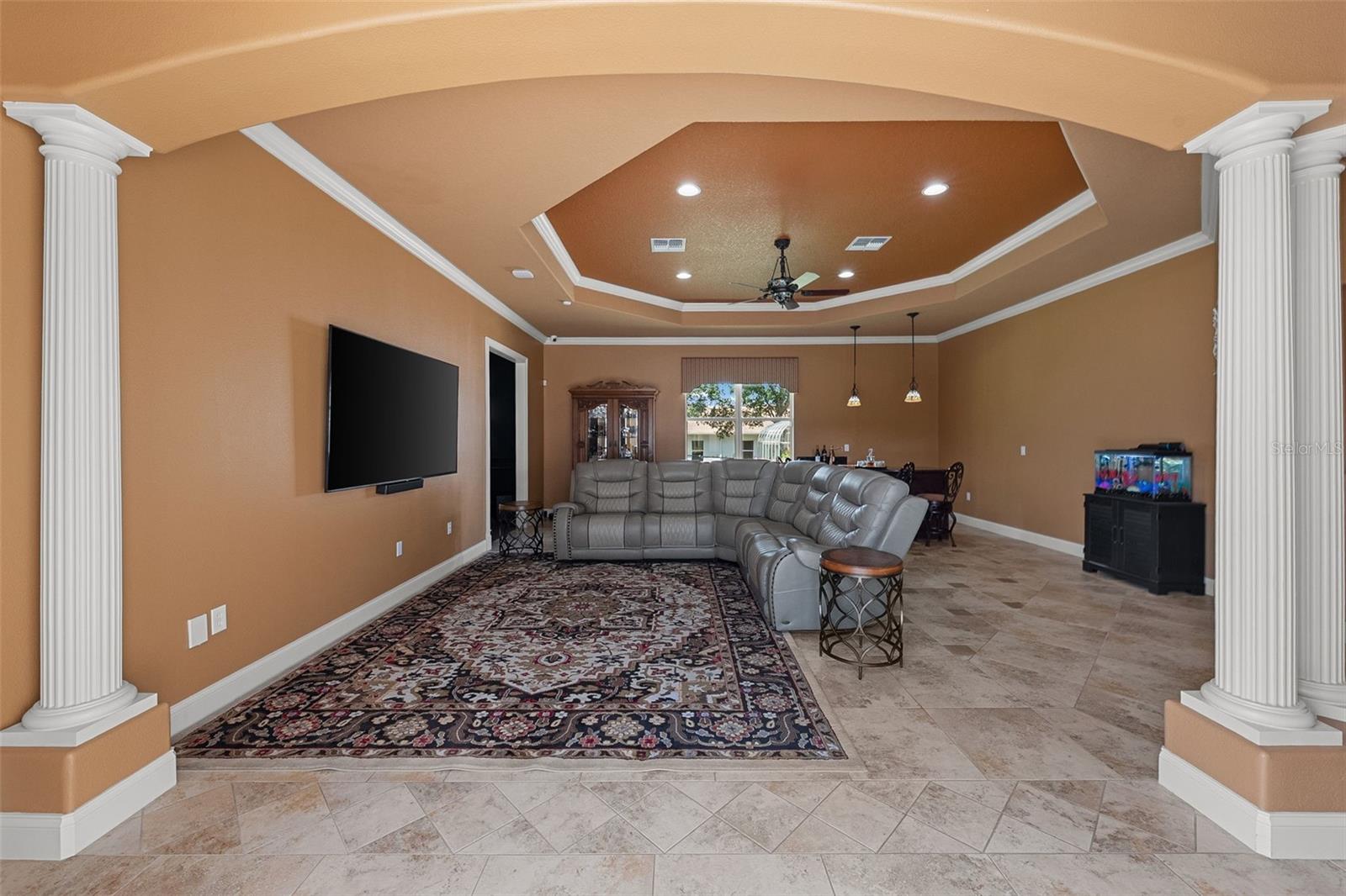 Listing photo id 52 for 10117 Breezy Pines Court