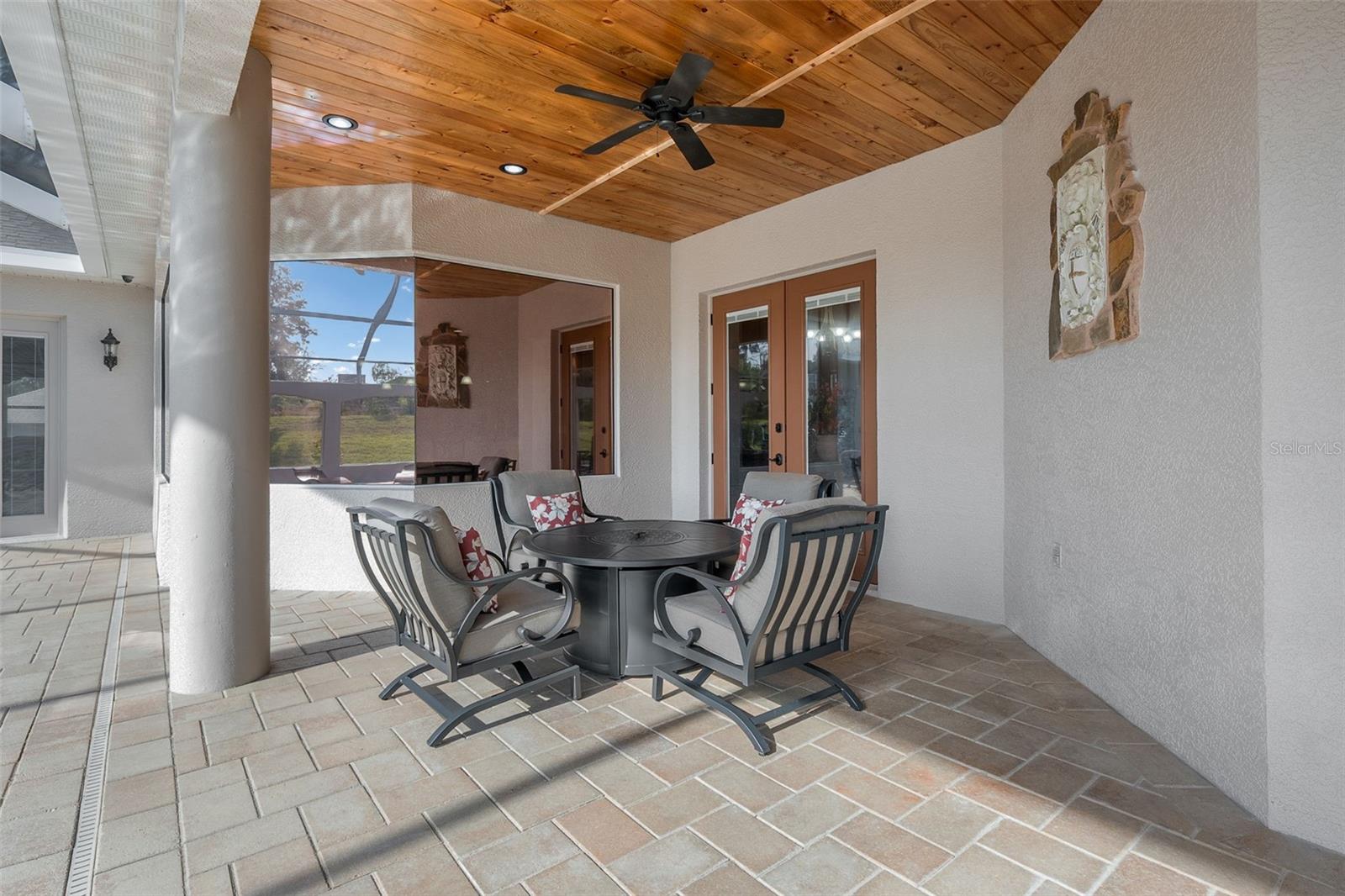Listing photo id 65 for 10117 Breezy Pines Court