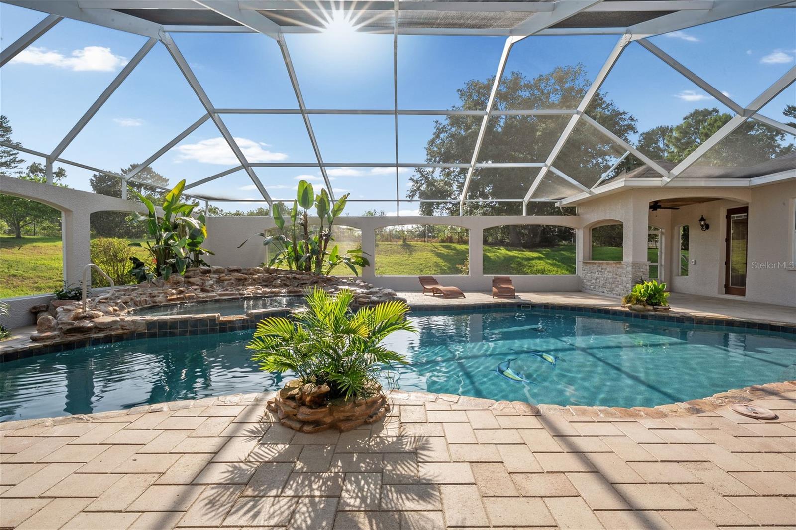 Listing photo id 71 for 10117 Breezy Pines Court