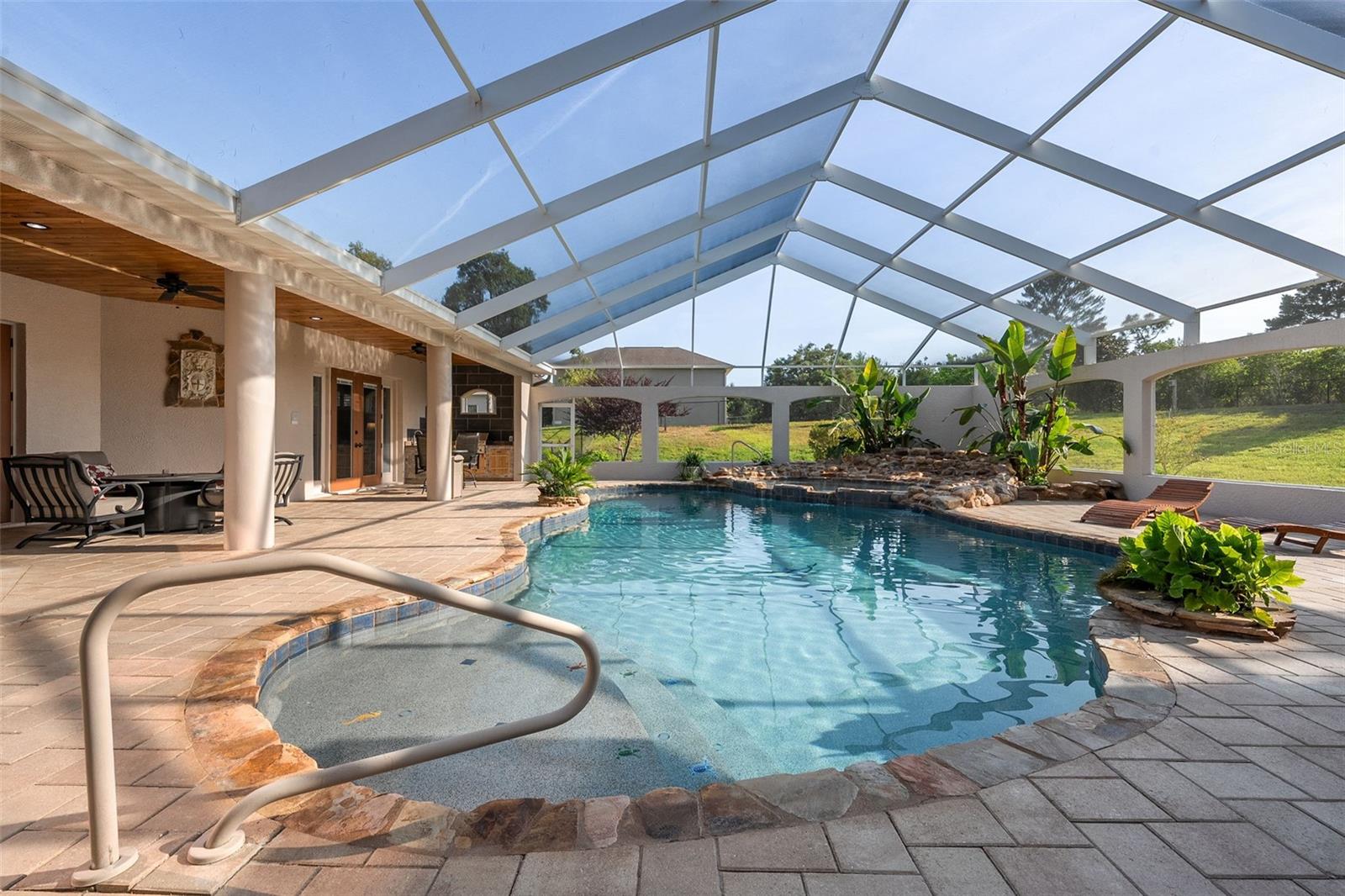 Listing photo id 73 for 10117 Breezy Pines Court