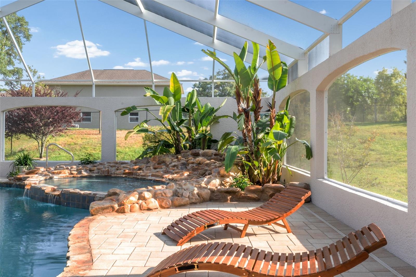 Listing photo id 74 for 10117 Breezy Pines Court