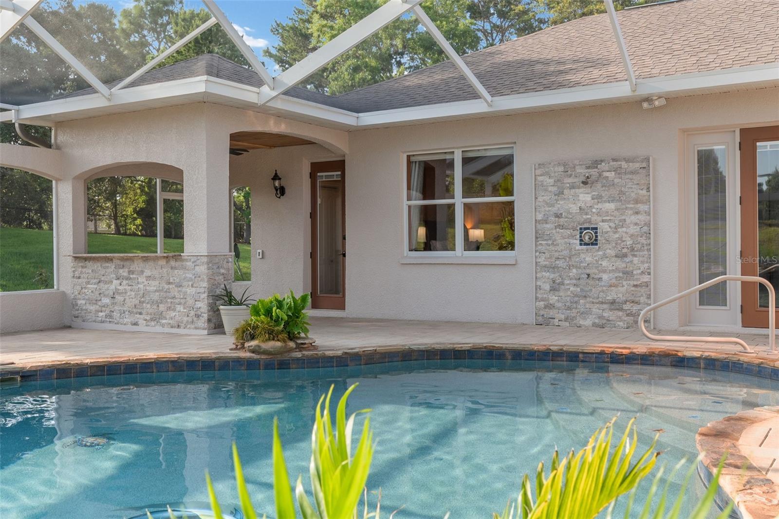 Listing photo id 76 for 10117 Breezy Pines Court