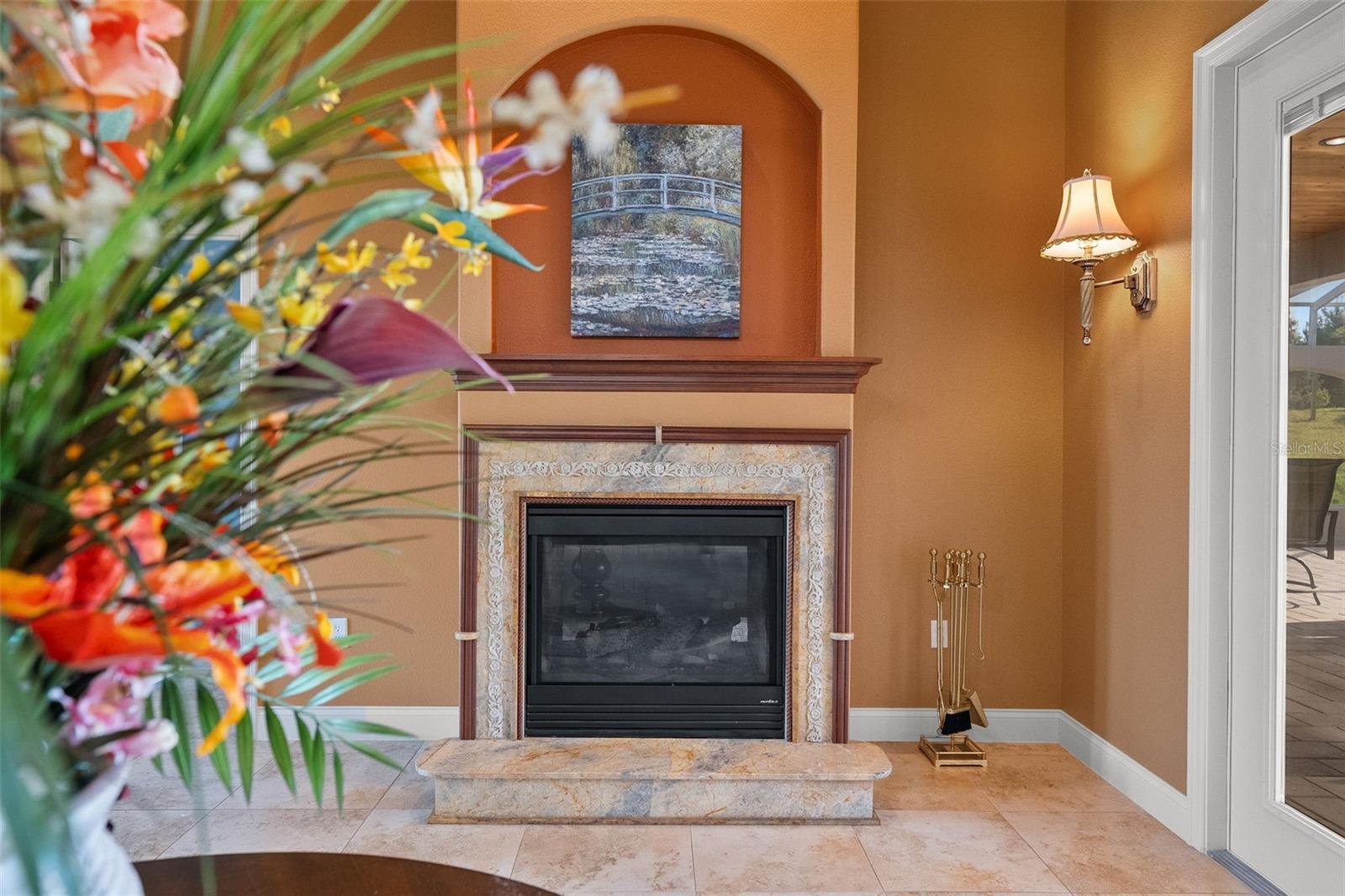 Listing photo id 6 for 10117 Breezy Pines Court