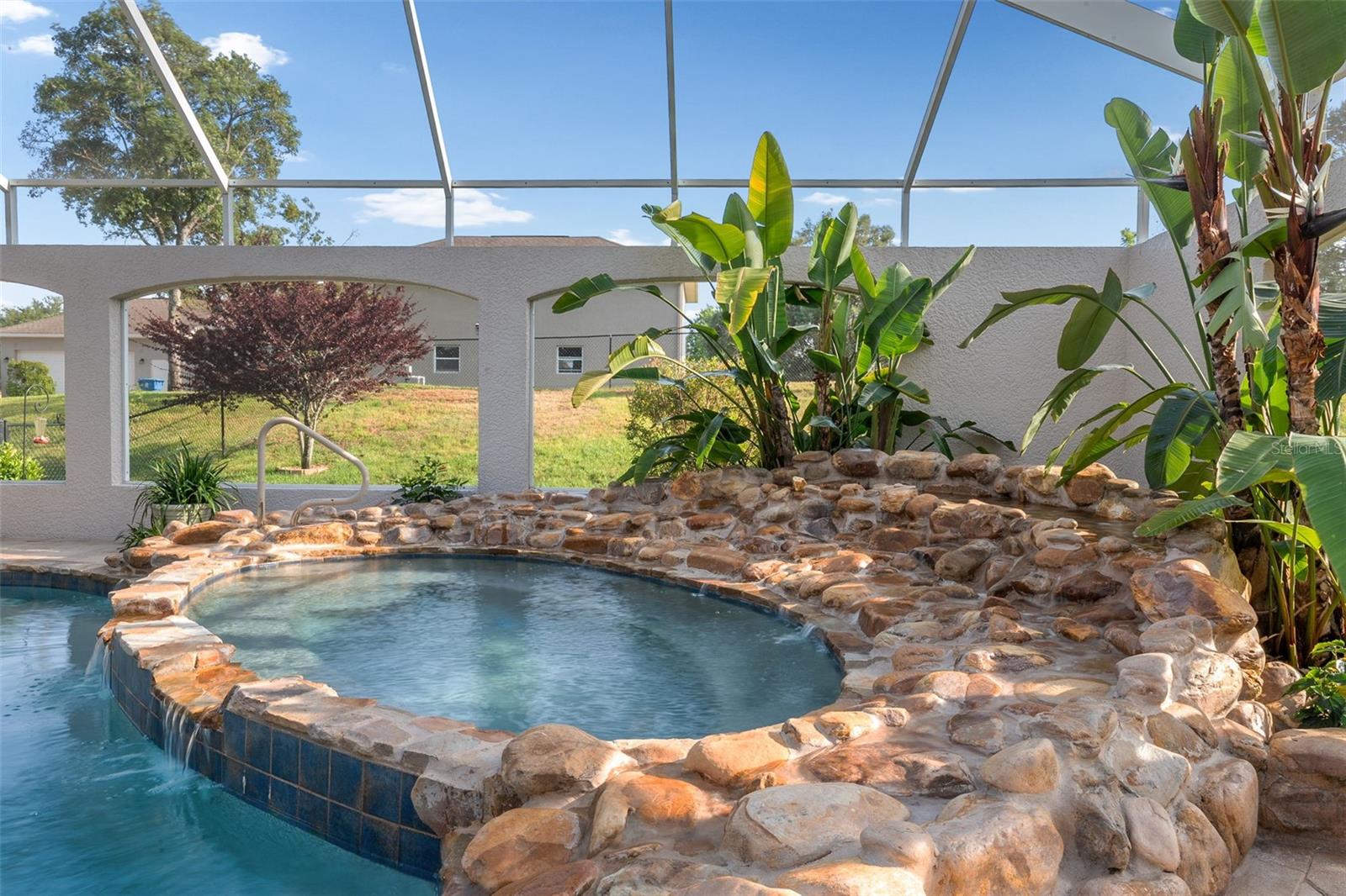 Listing photo id 78 for 10117 Breezy Pines Court
