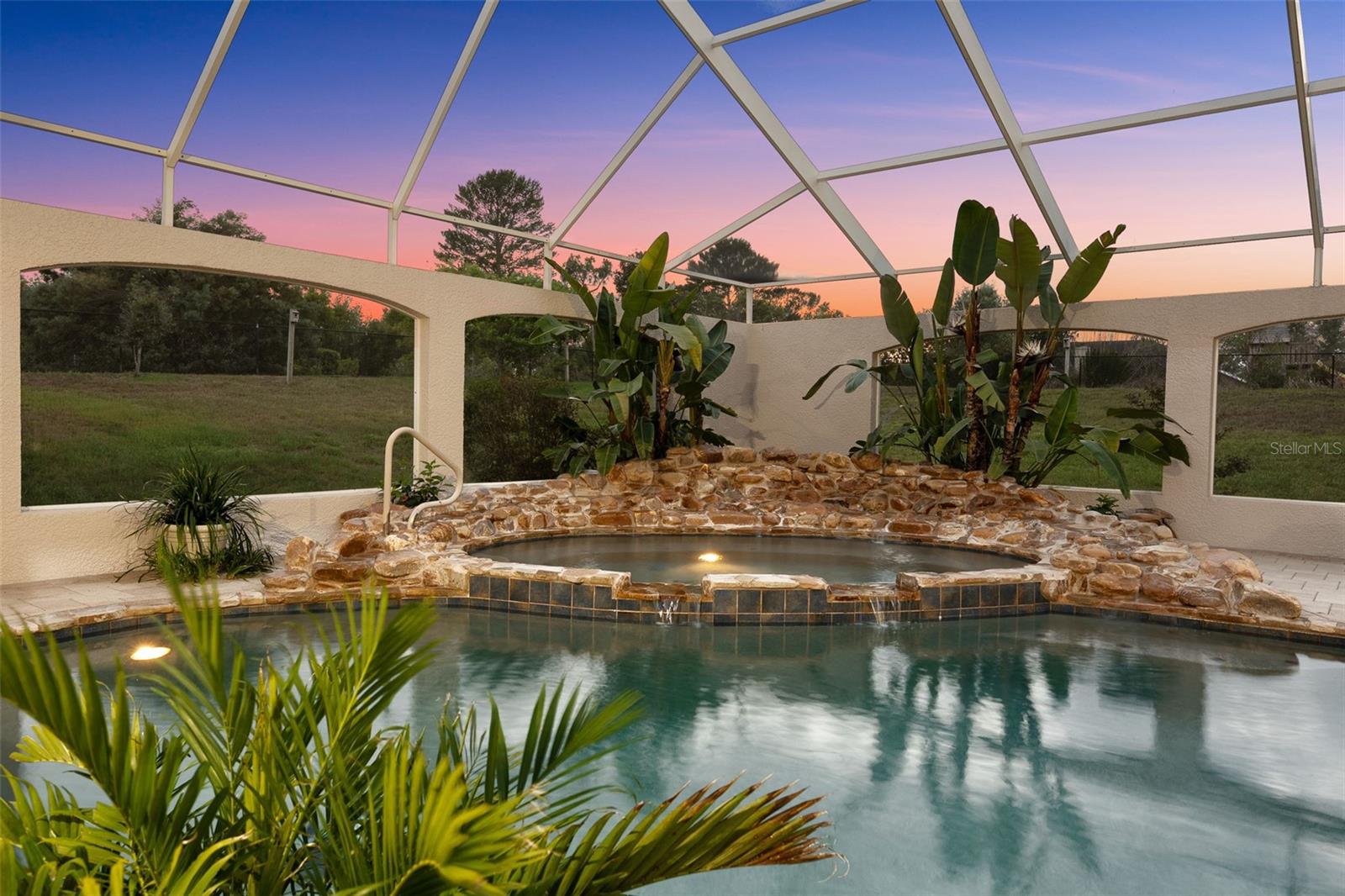 Listing photo id 88 for 10117 Breezy Pines Court