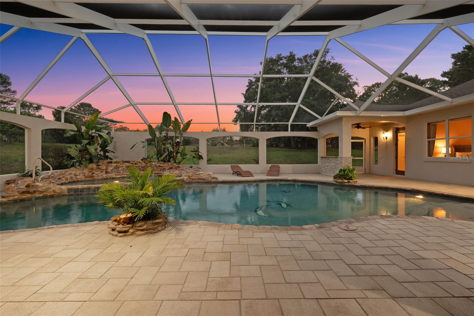 Listing photo id 89 for 10117 Breezy Pines Court