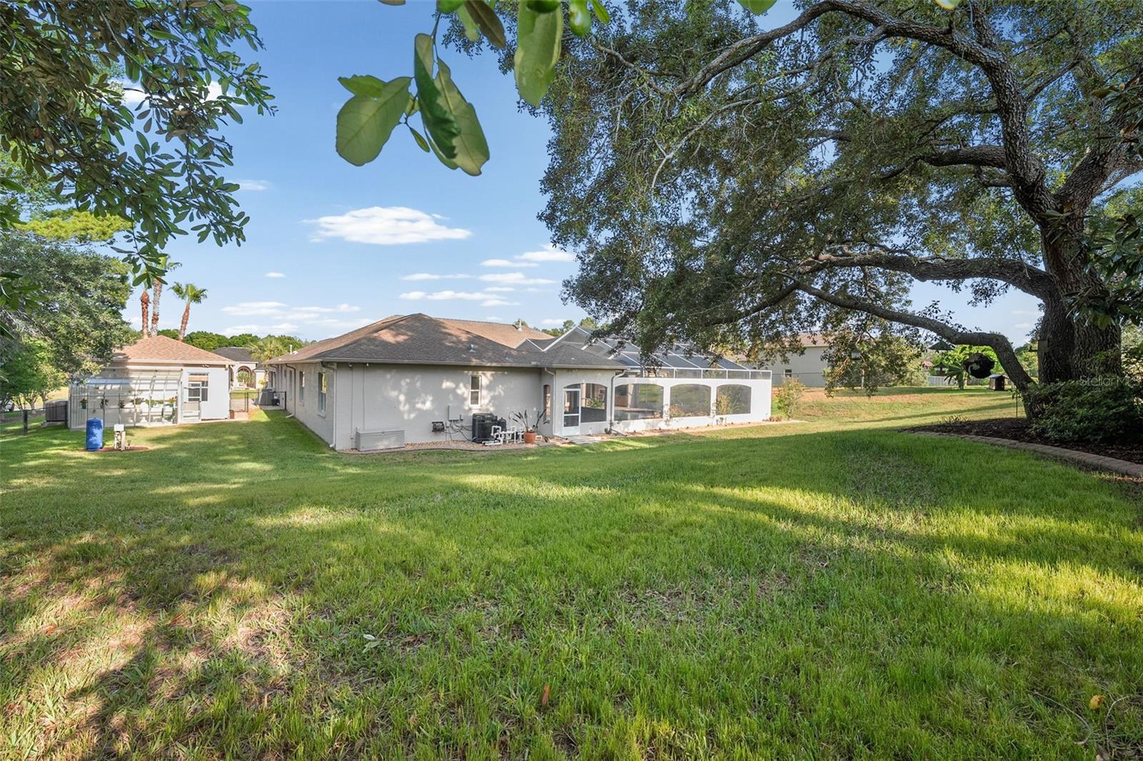 Listing photo id 92 for 10117 Breezy Pines Court