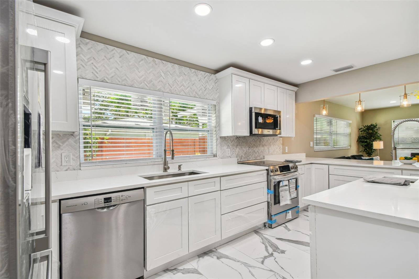 Image 5 of 100 For 2042 Craft Lane